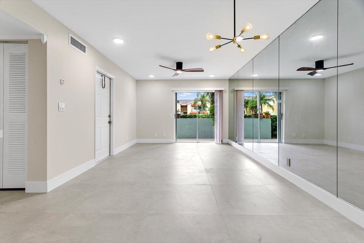 MLS #RX-11120572 image #1