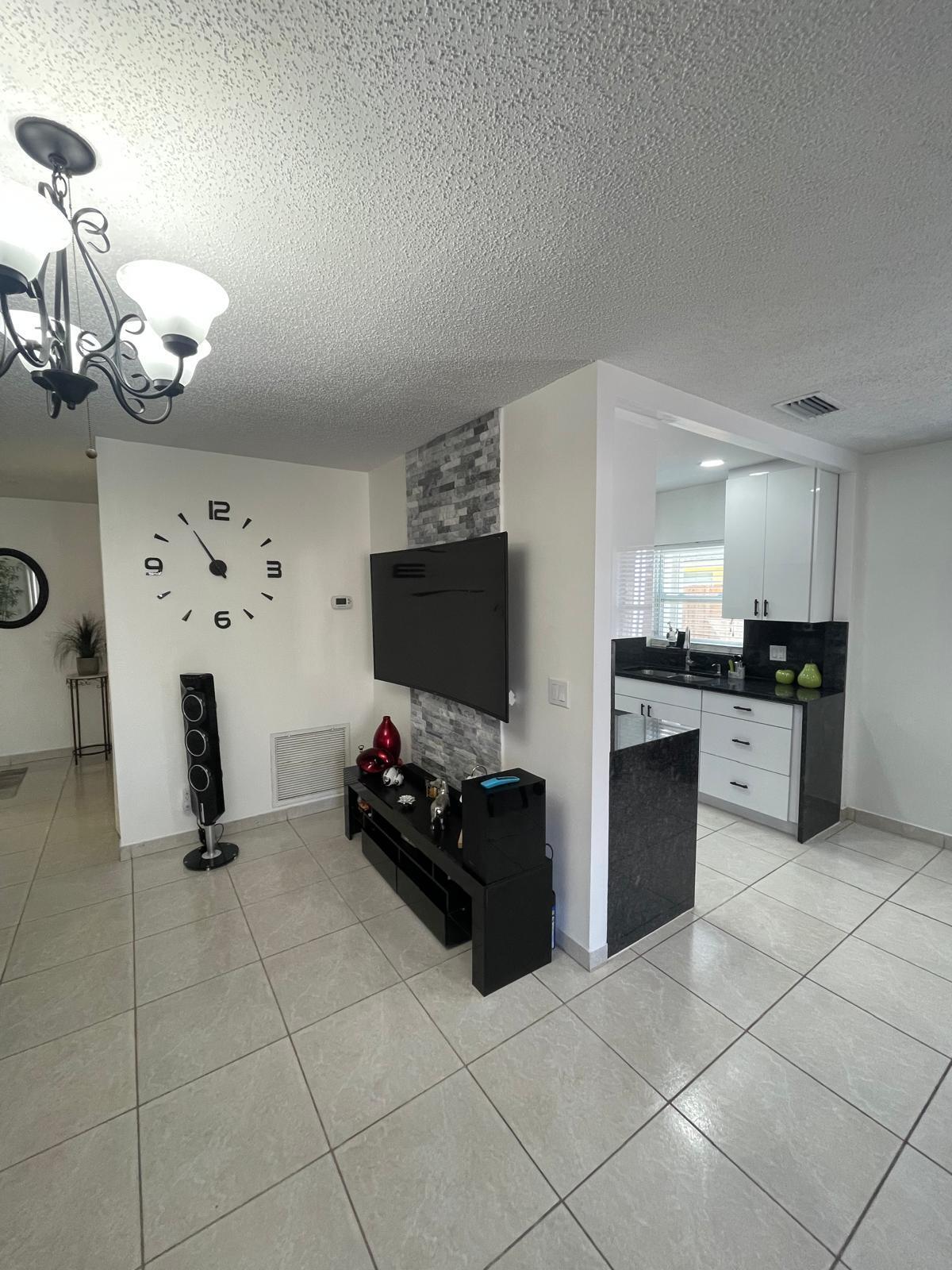 MLS #RX-11120833 image #5