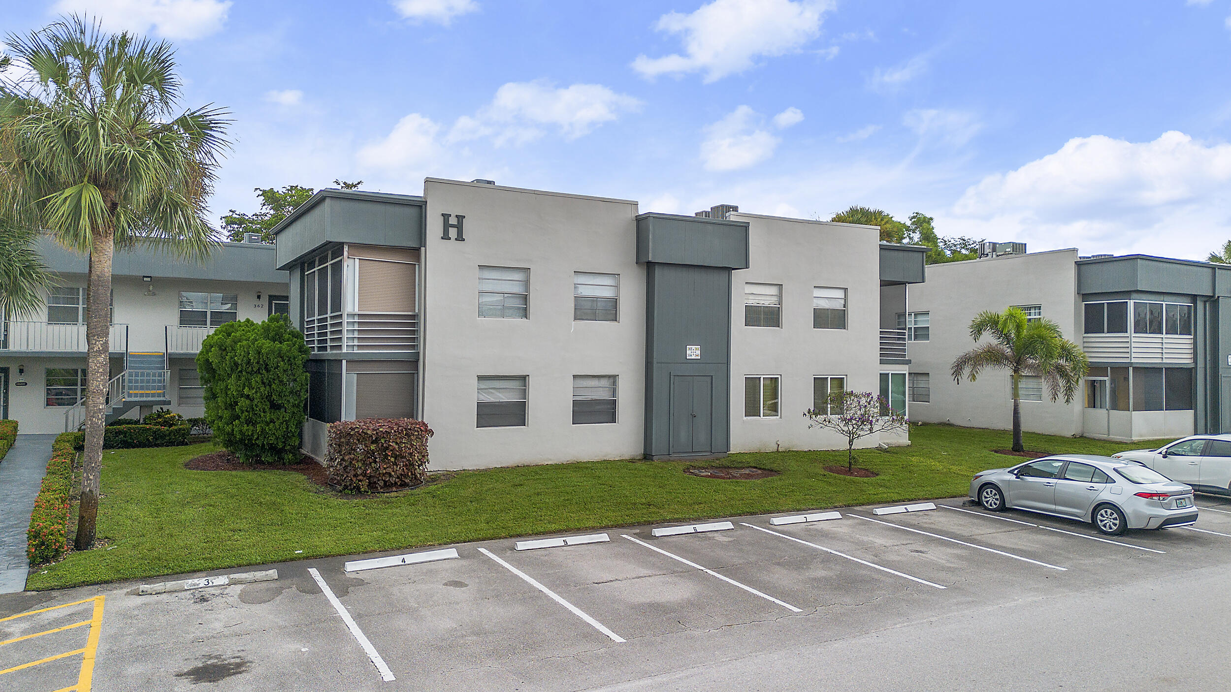 MLS #RX-11121332 image #0