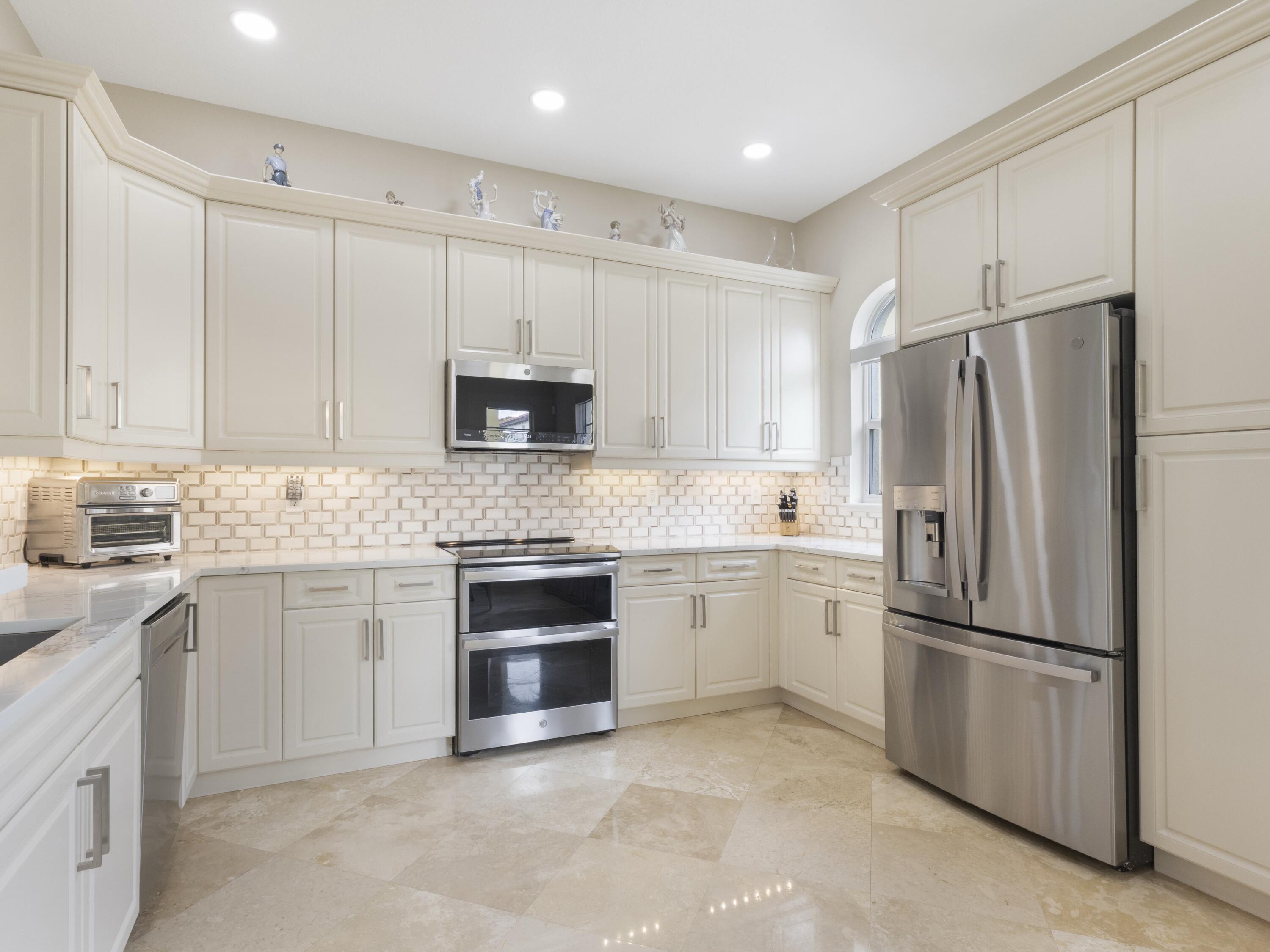 MLS #RX-11121401 image #17