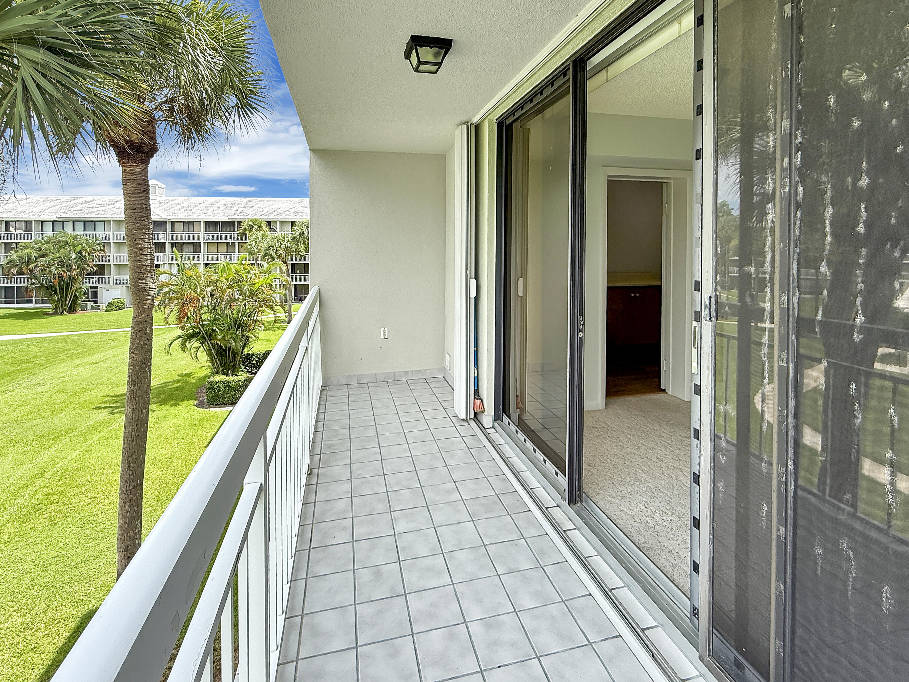 MLS #RX-11098183 image #1