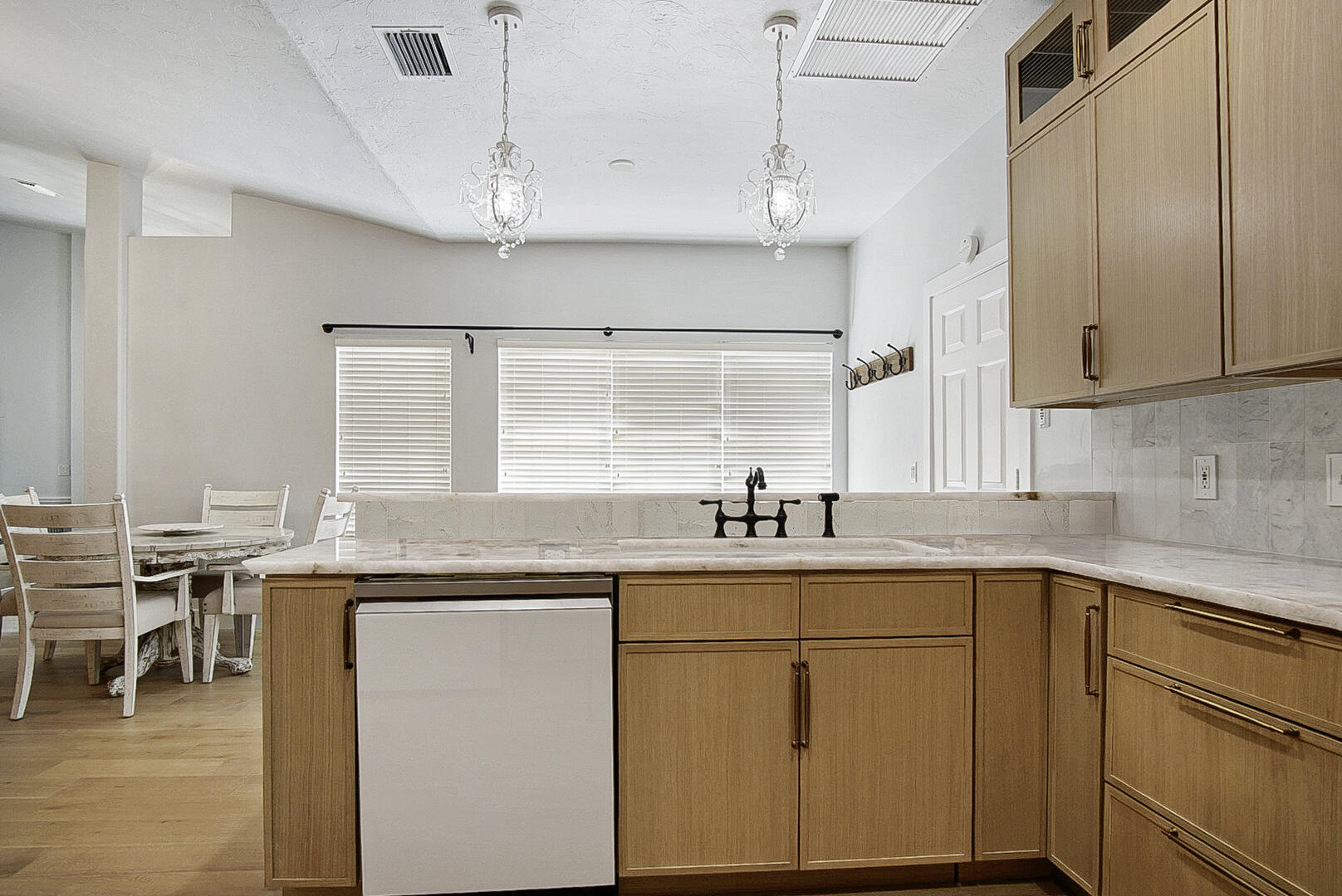 MLS #RX-11121797 image #6