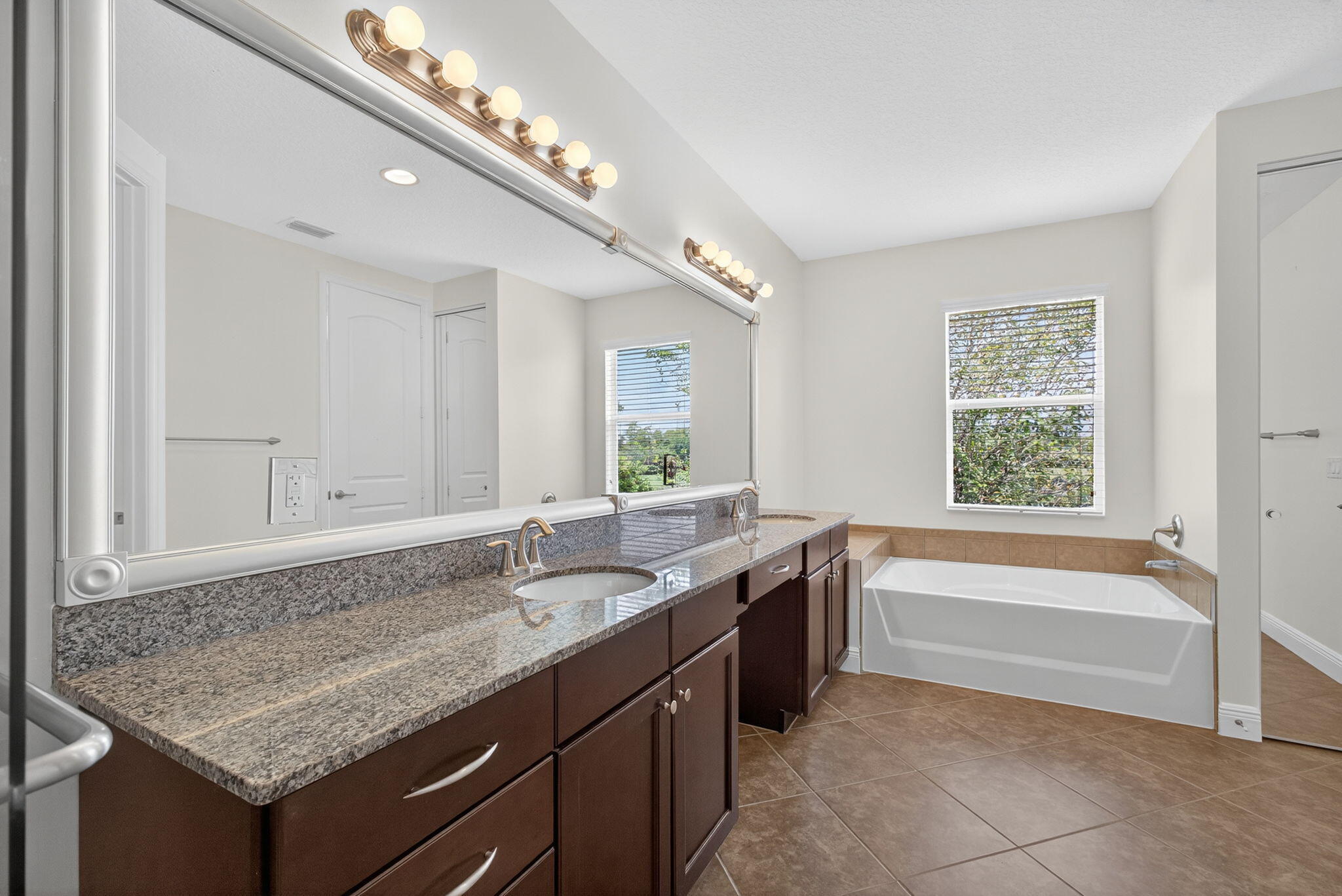 MLS #RX-11121973 image #16