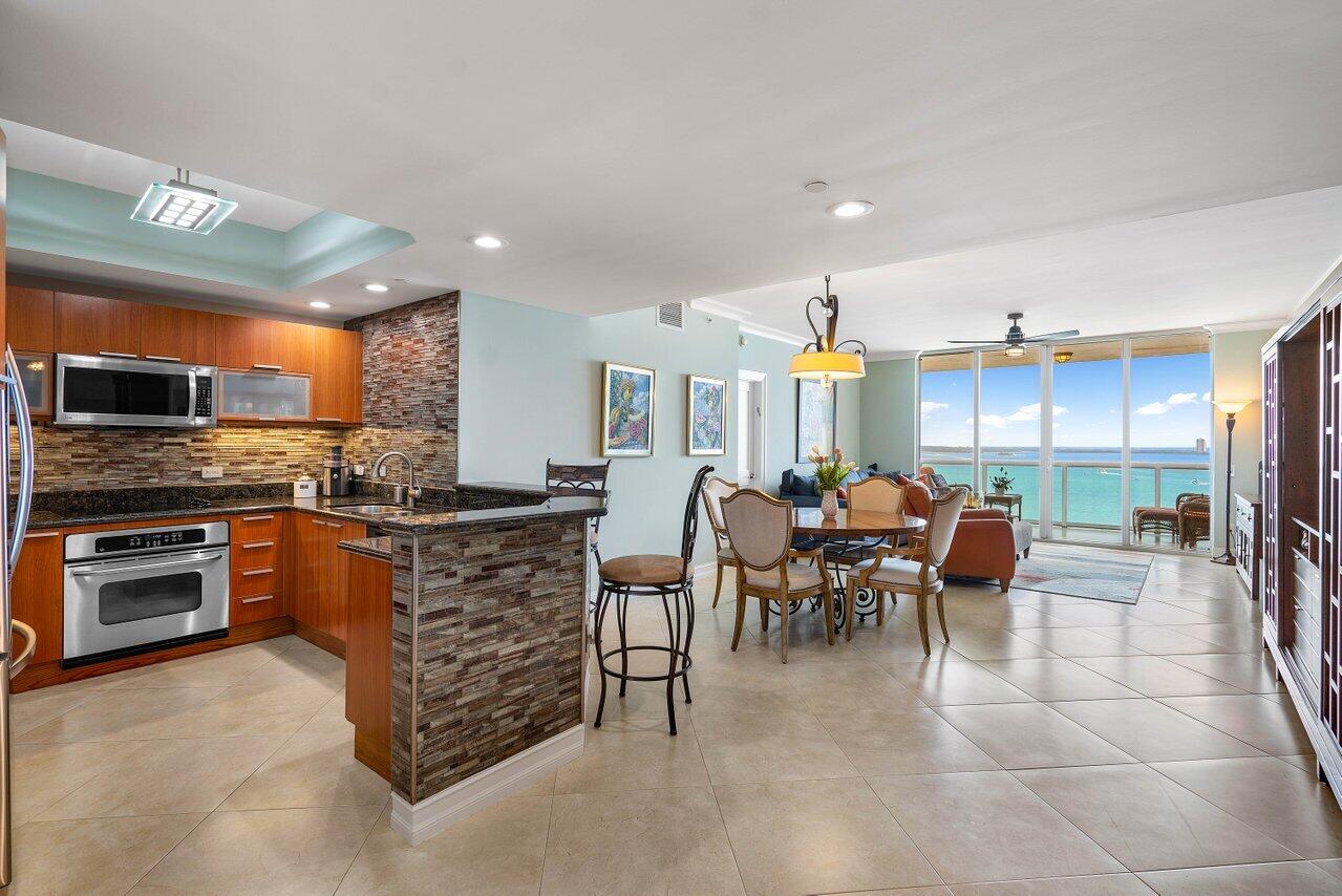 MLS #RX-11122118 image #1