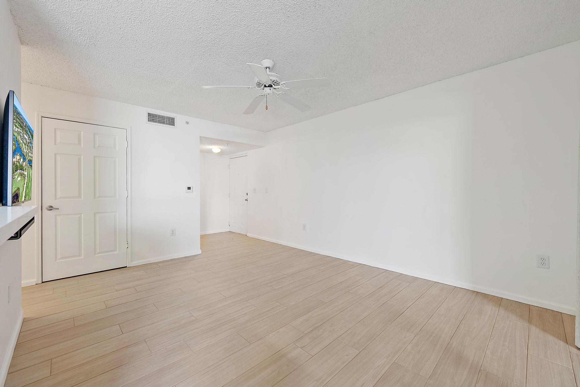 MLS #RX-11122141 image #2