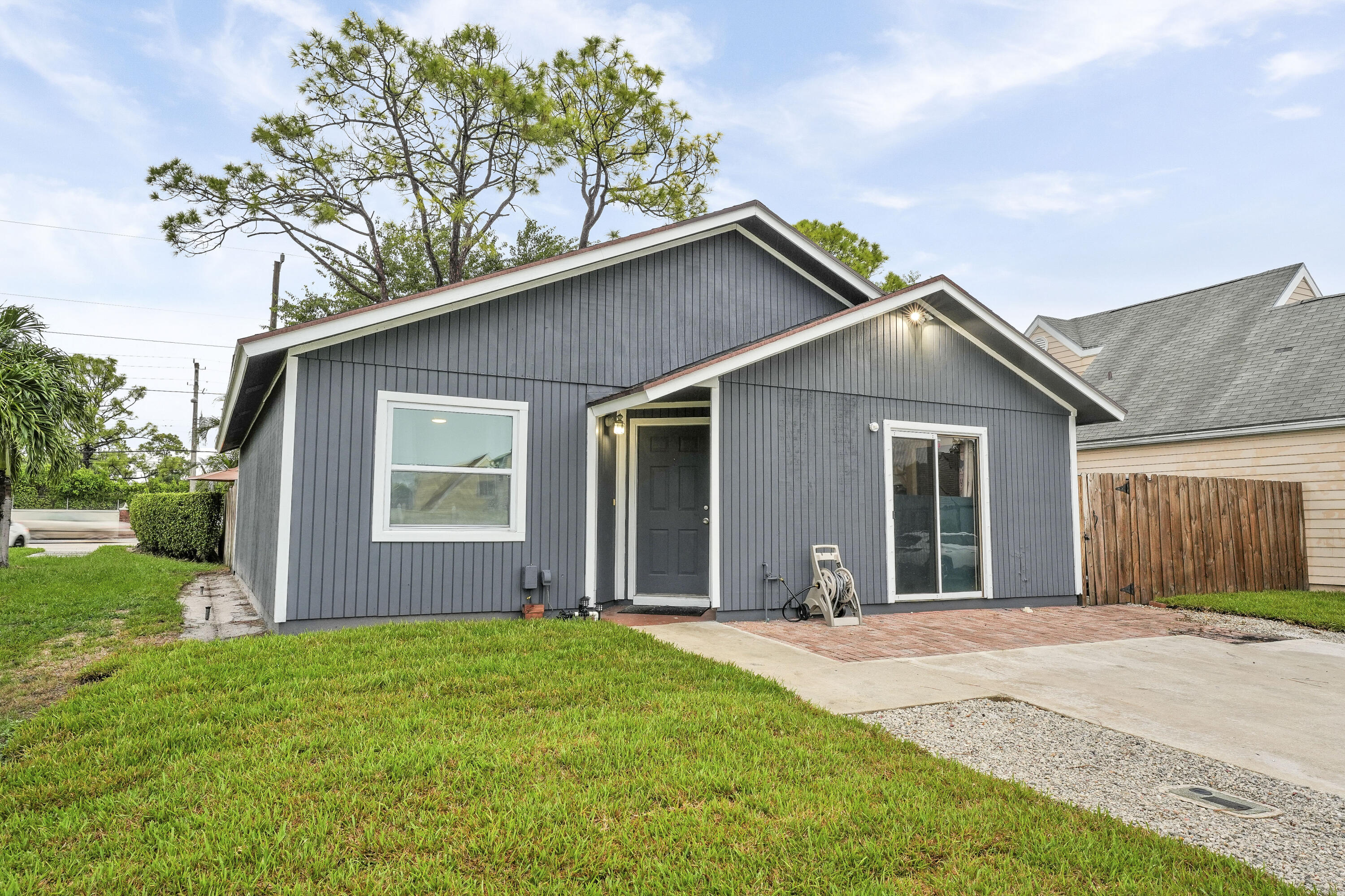 MLS #RX-11122200 image #1