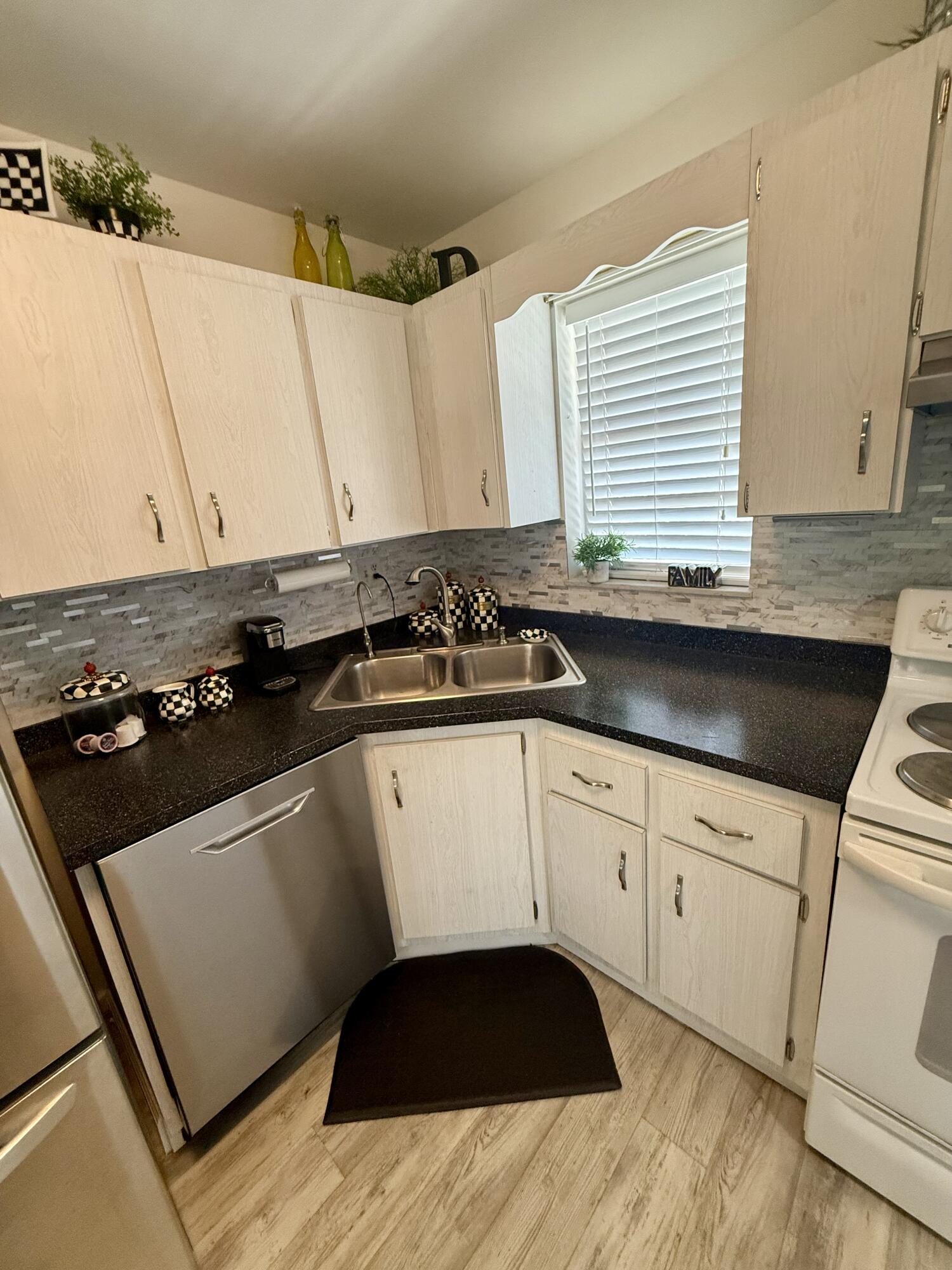 MLS #RX-11122304 image #6