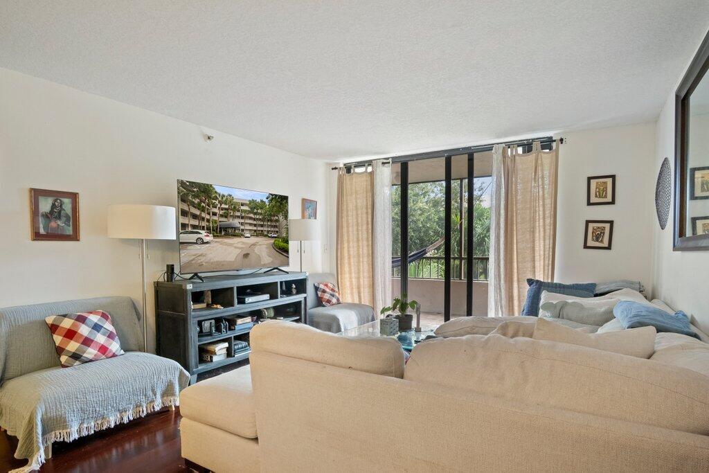 MLS #RX-11122723 image #15