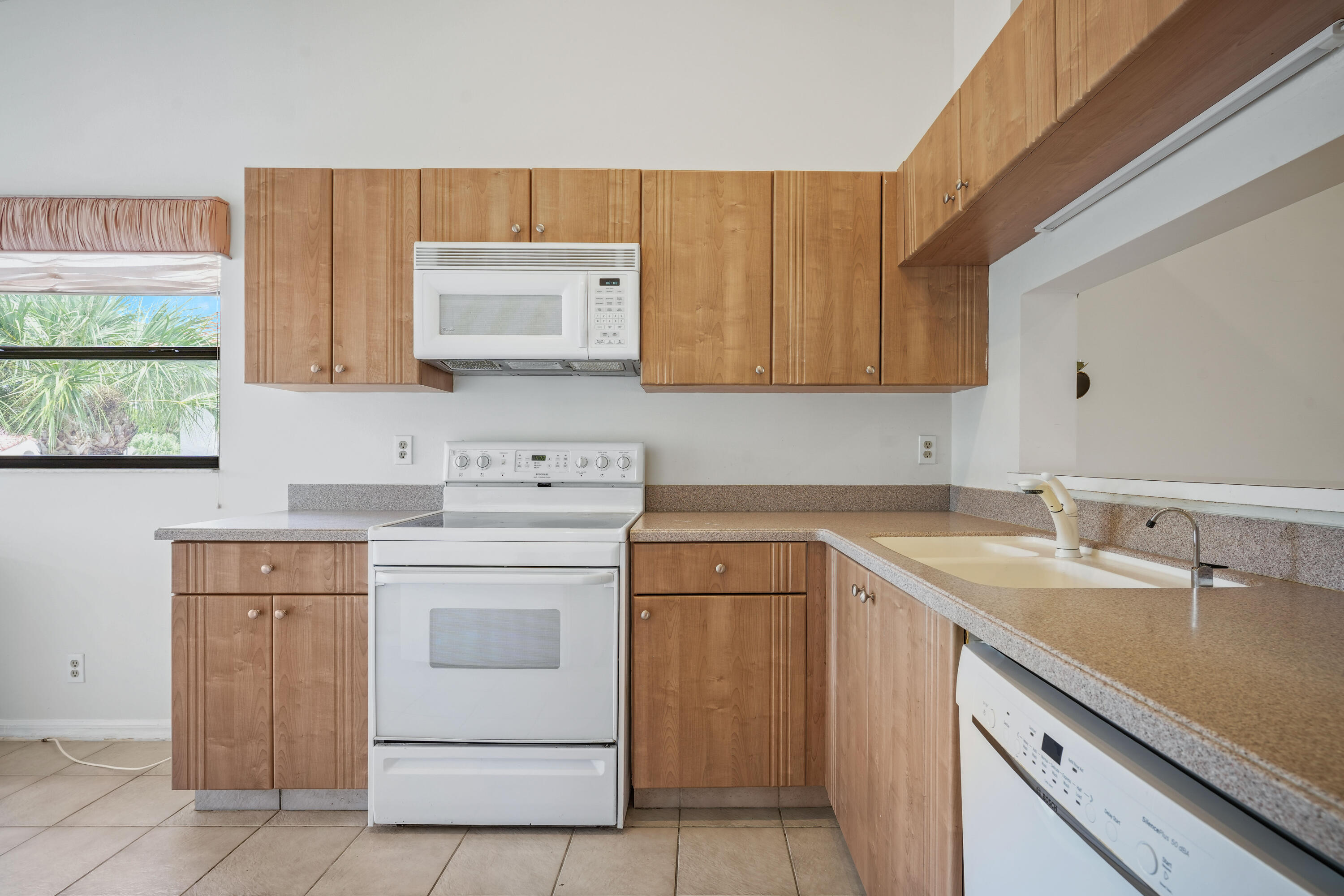 MLS #RX-11075087 image #10