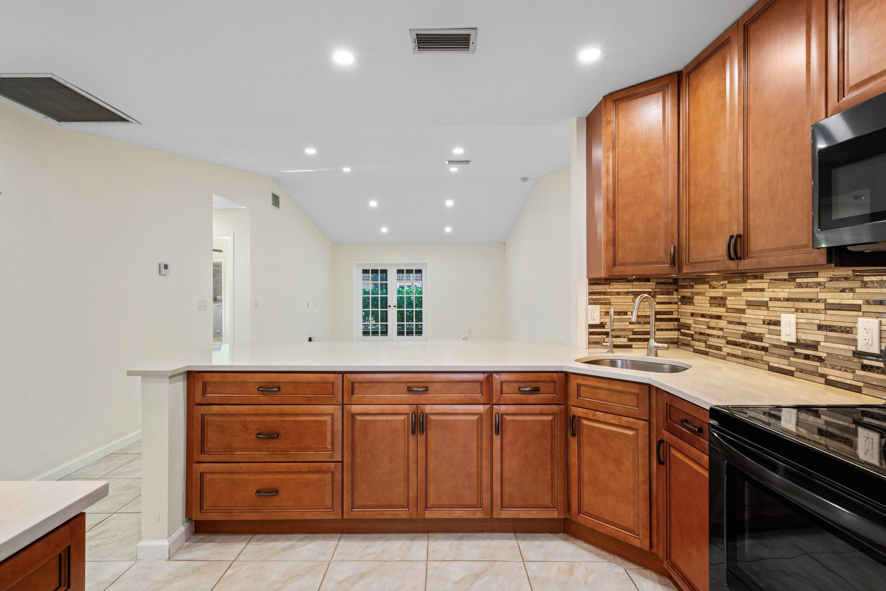 MLS #RX-10757413 image #12