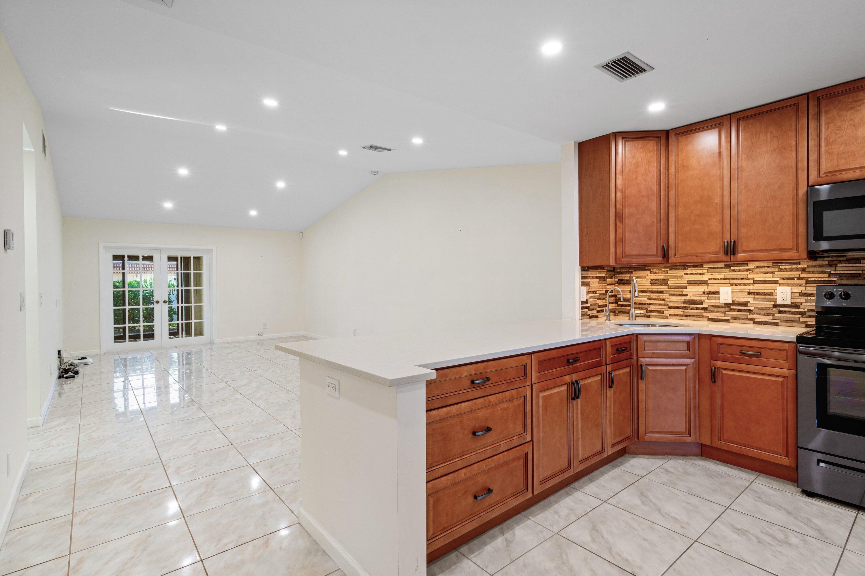 MLS #RX-10757413 image #13