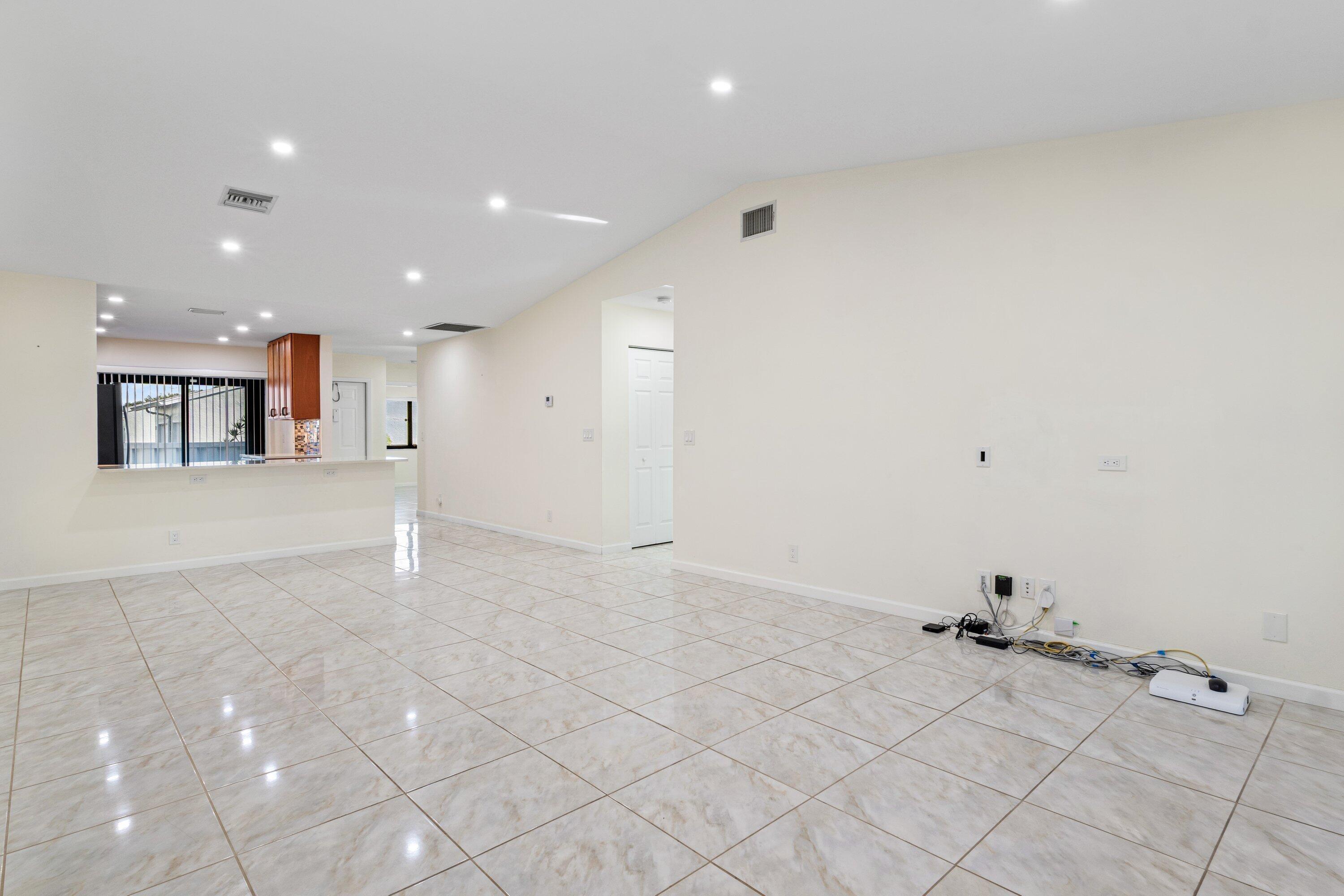 MLS #RX-10757413 image #16