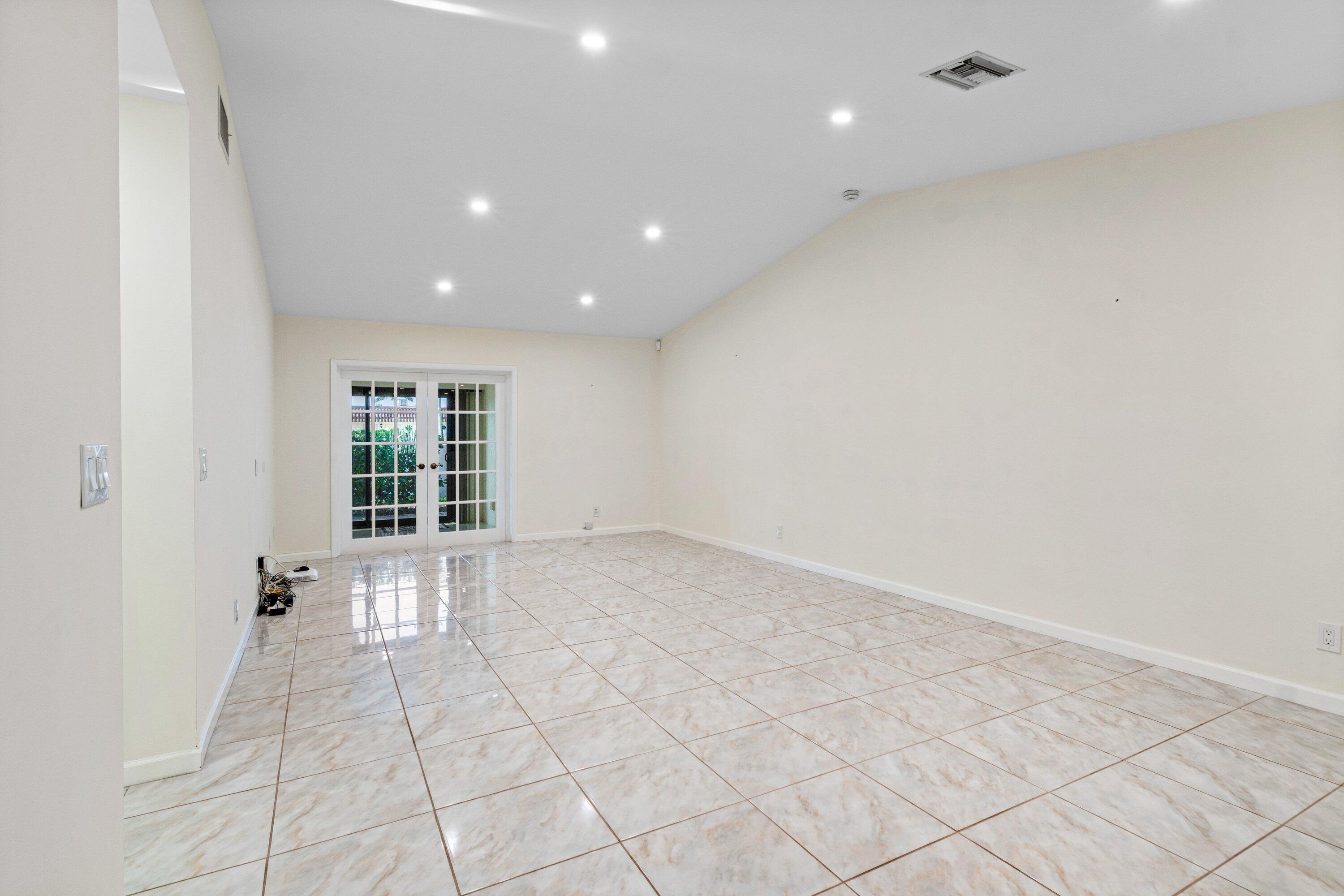 MLS #RX-10757413 image #18