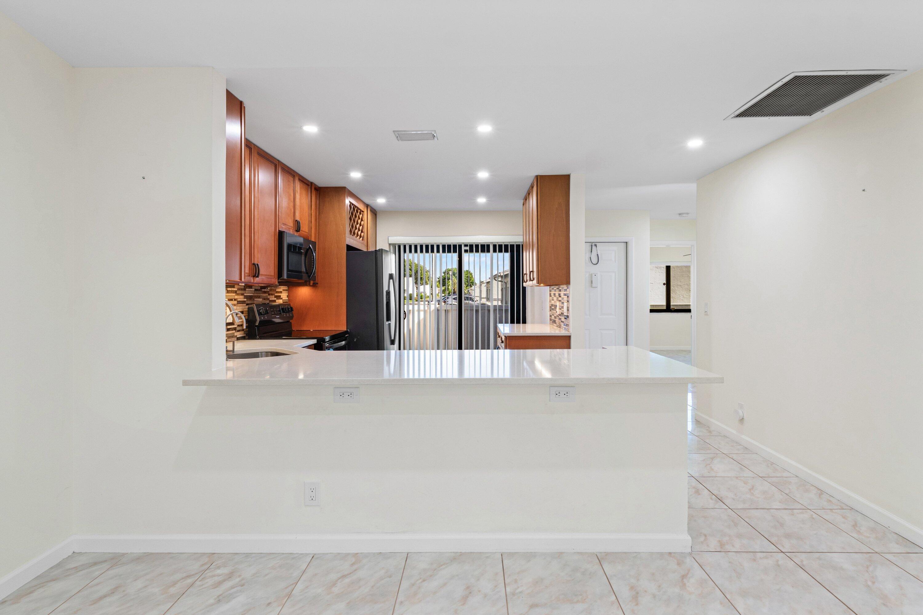 MLS #RX-10757413 image #6