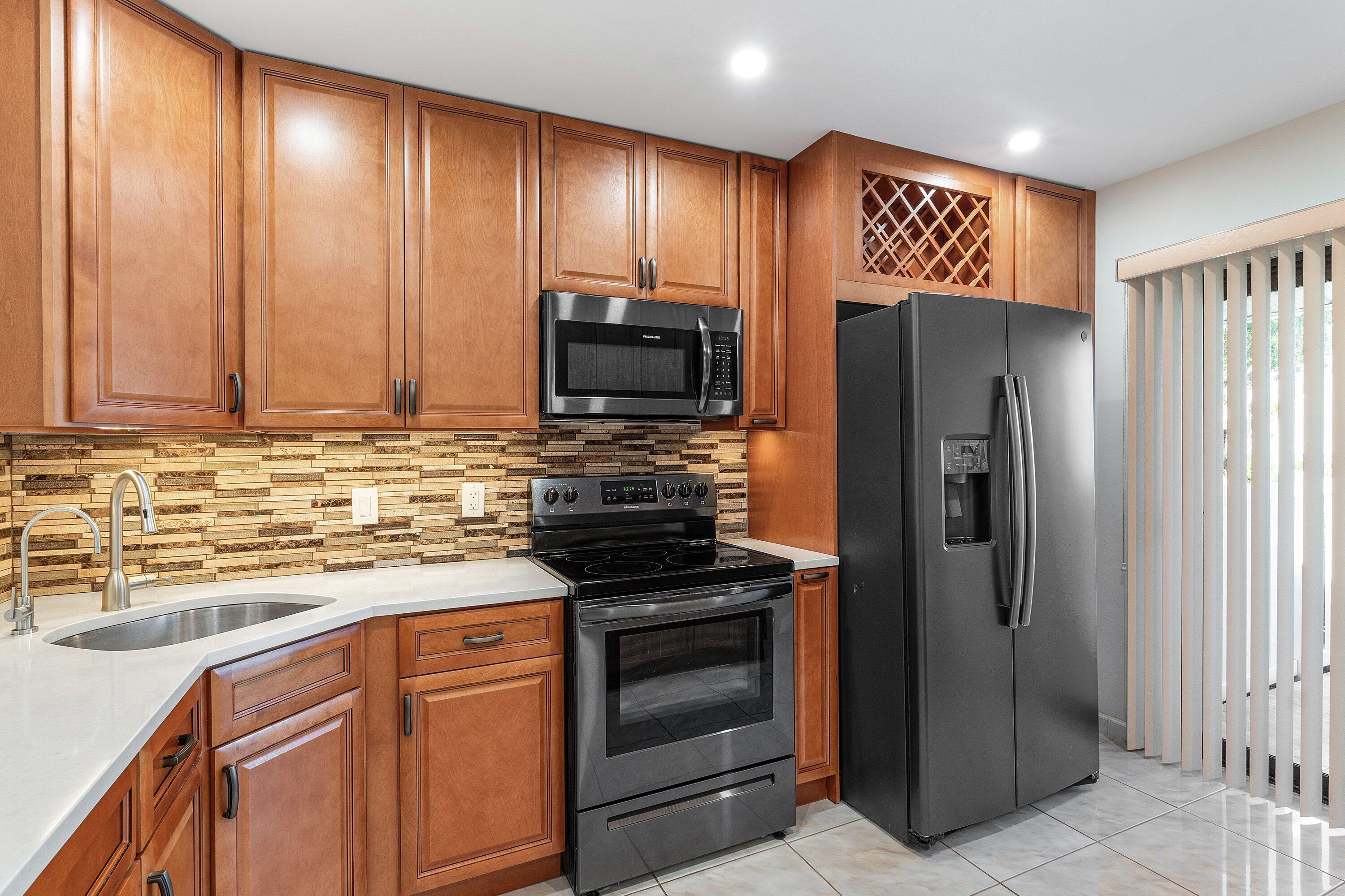 MLS #RX-10757413 image #9