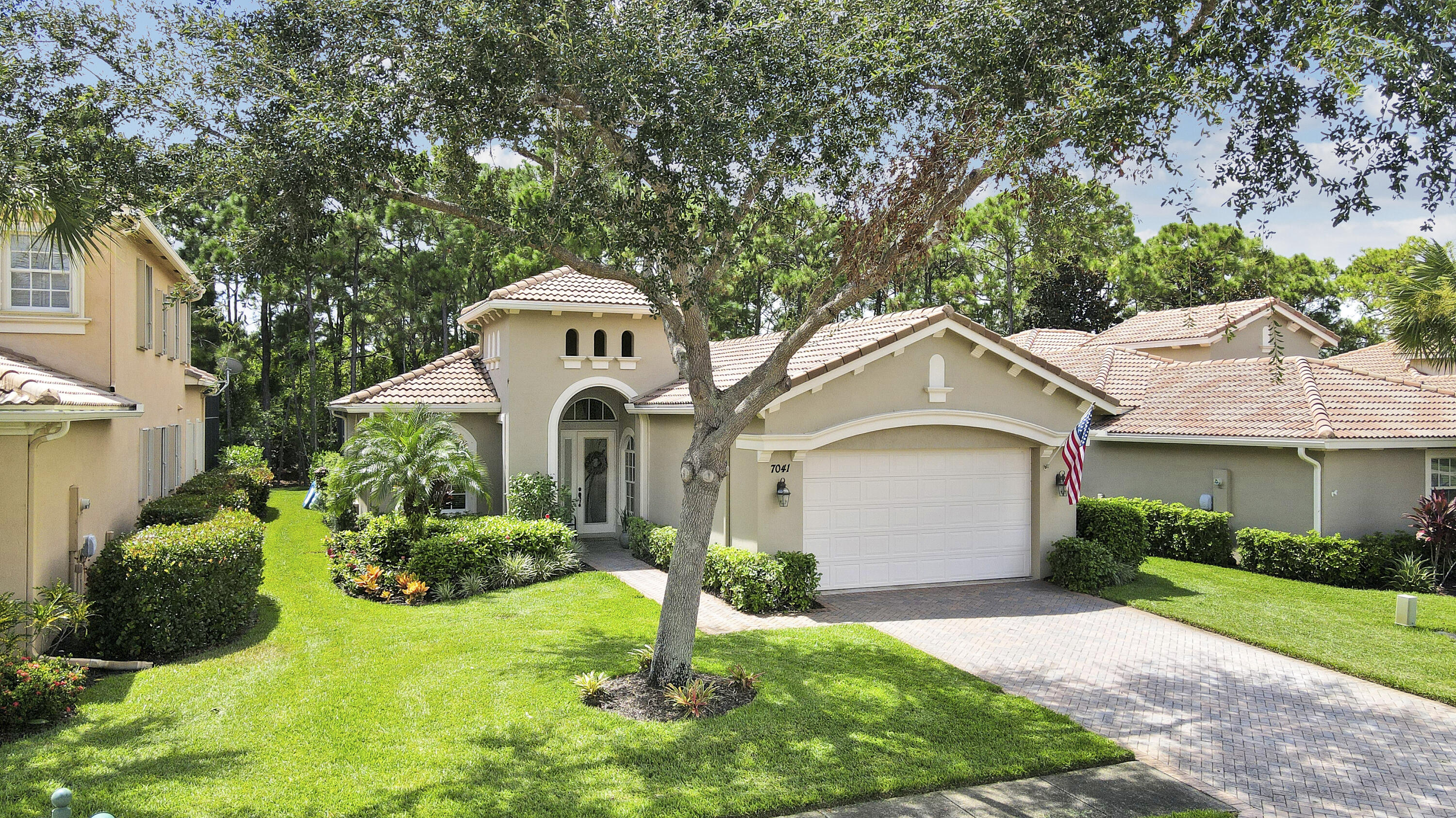 MLS #RX-10810440 image #1