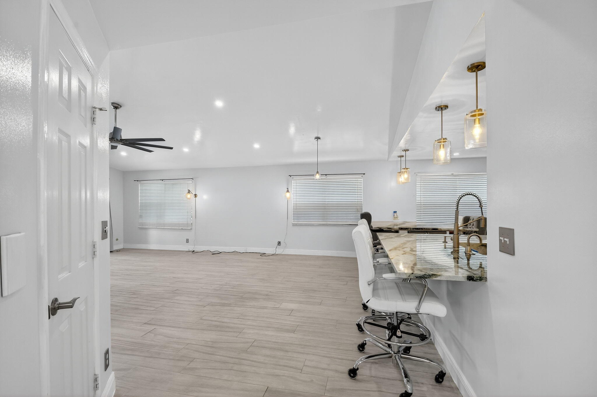 MLS #RX-11124389 image #4