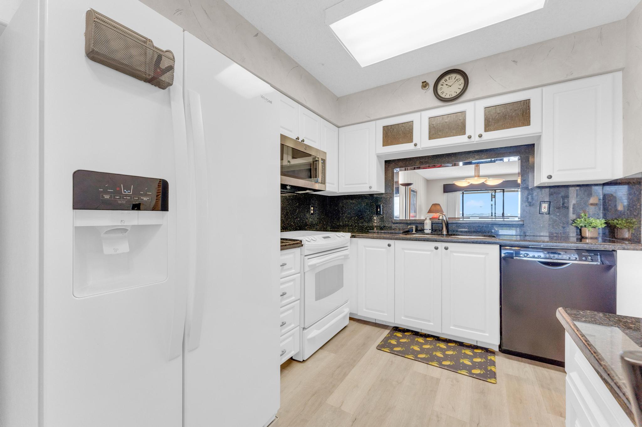 MLS #RX-10805421 image #2