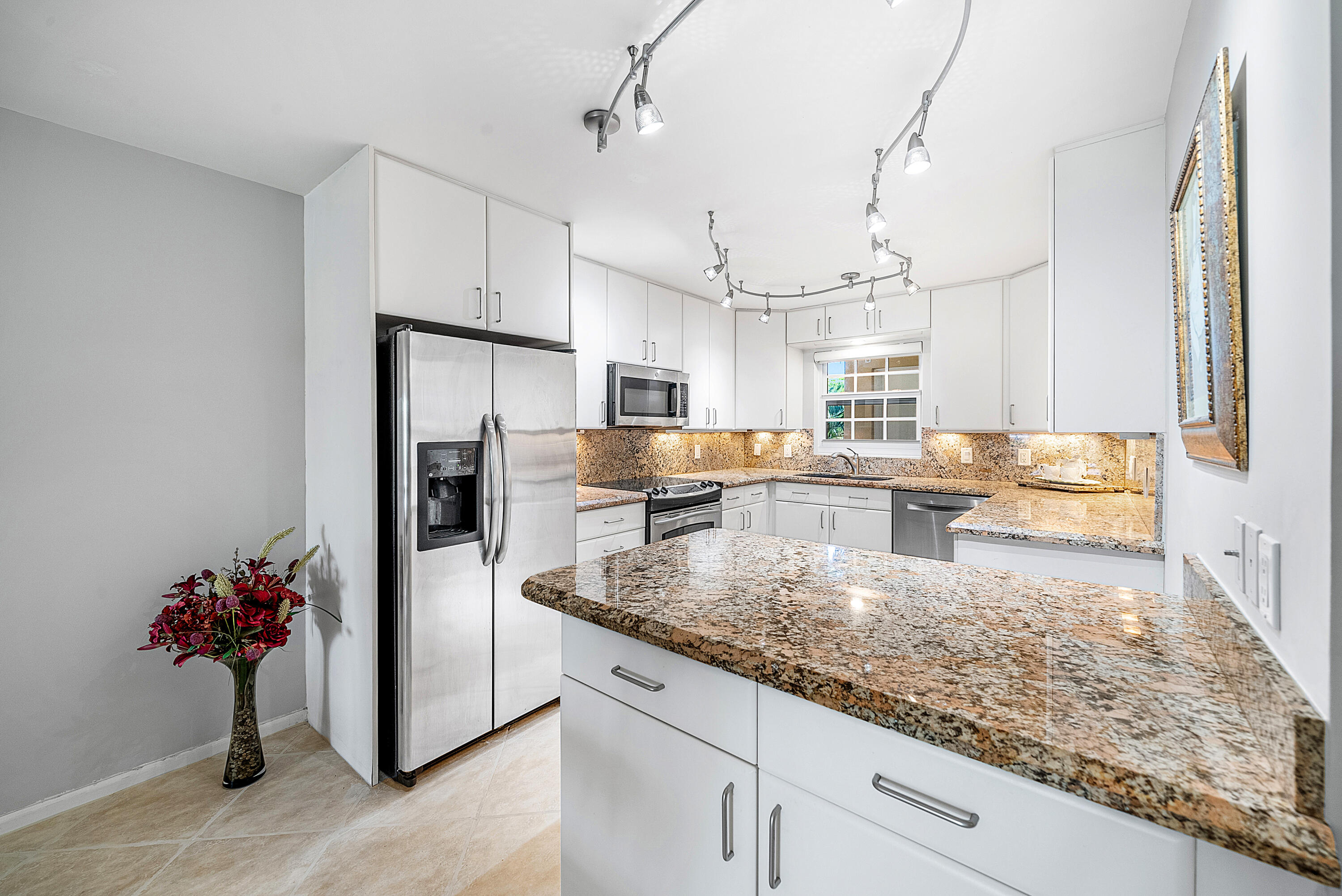 MLS #RX-11125047 image #6