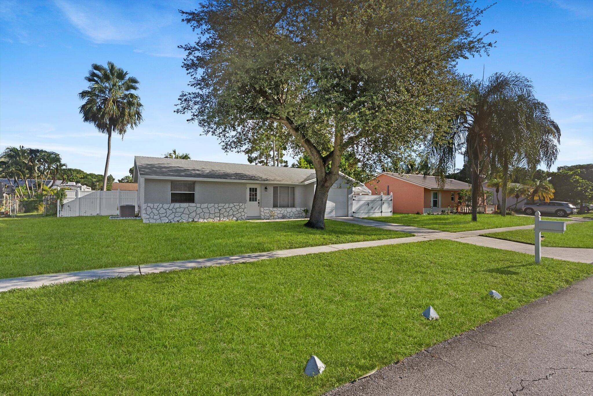 MLS #RX-11125244 image #1