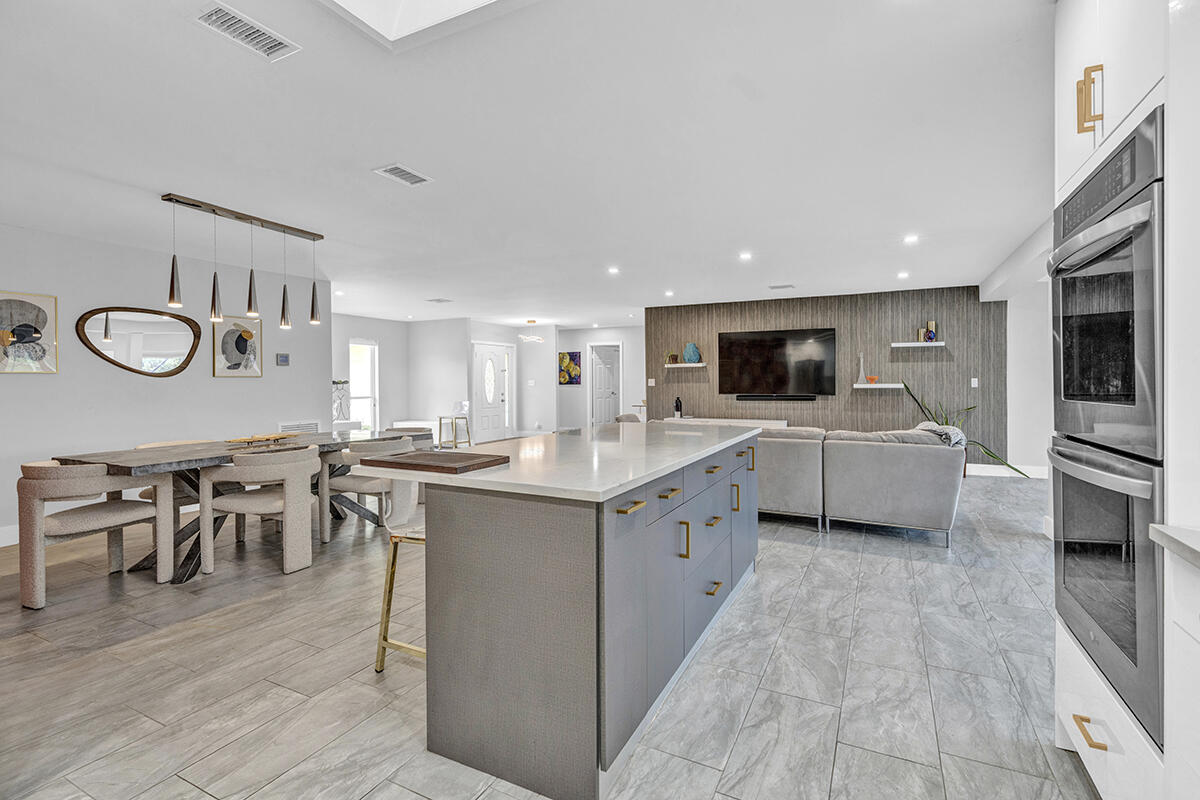 MLS #RX-11125823 image #2