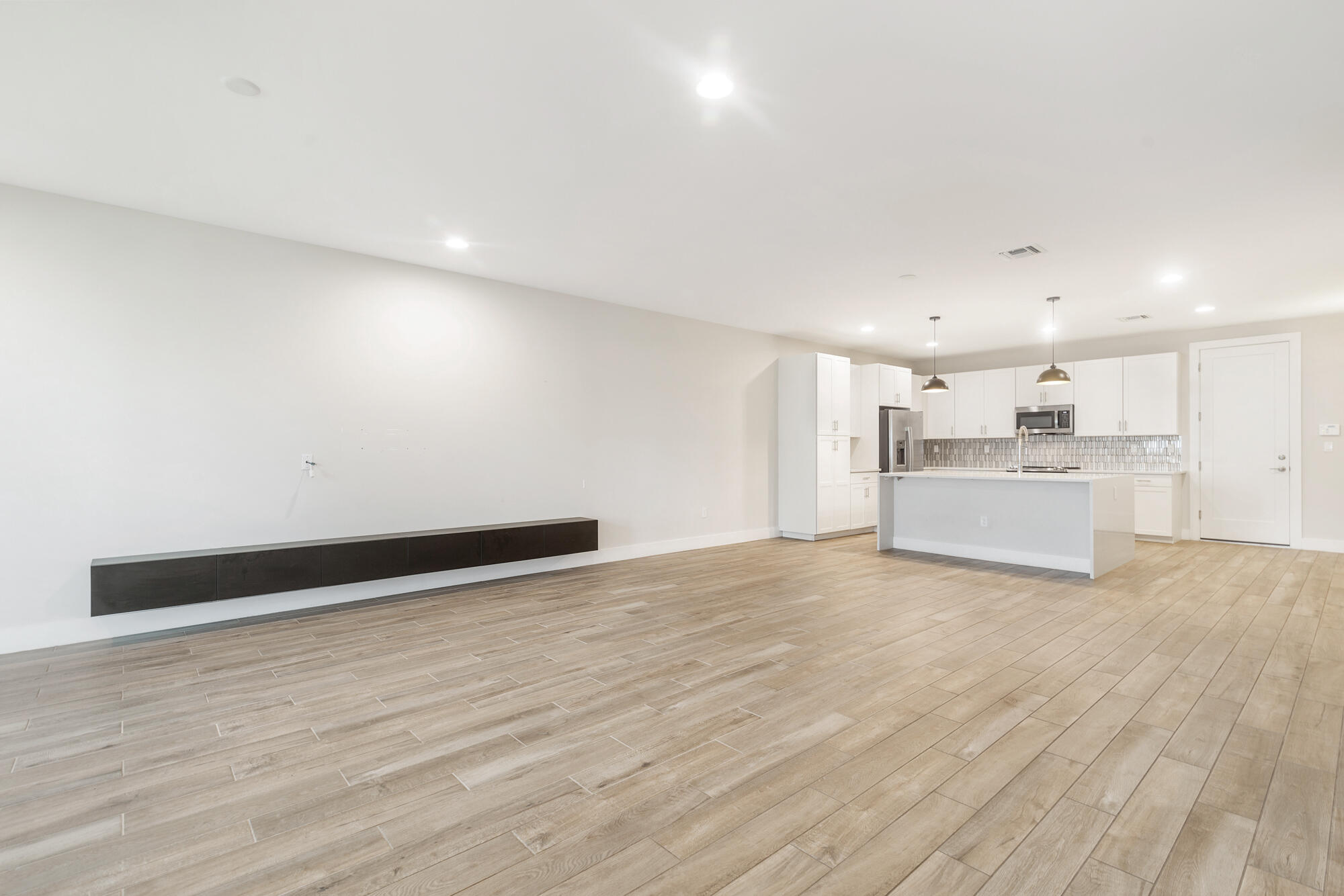 MLS #RX-11126389 image #2