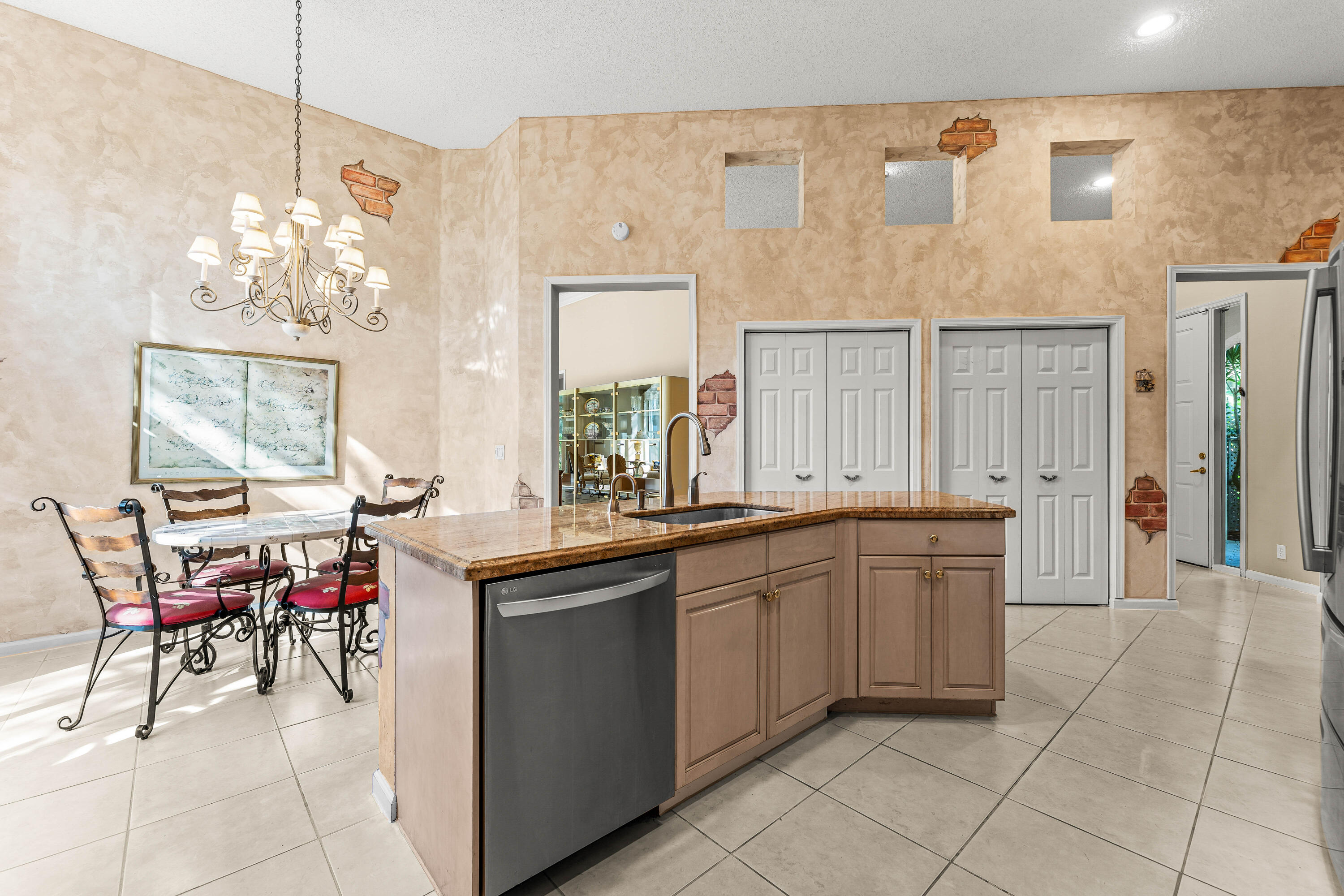 MLS #RX-11126581 image #15