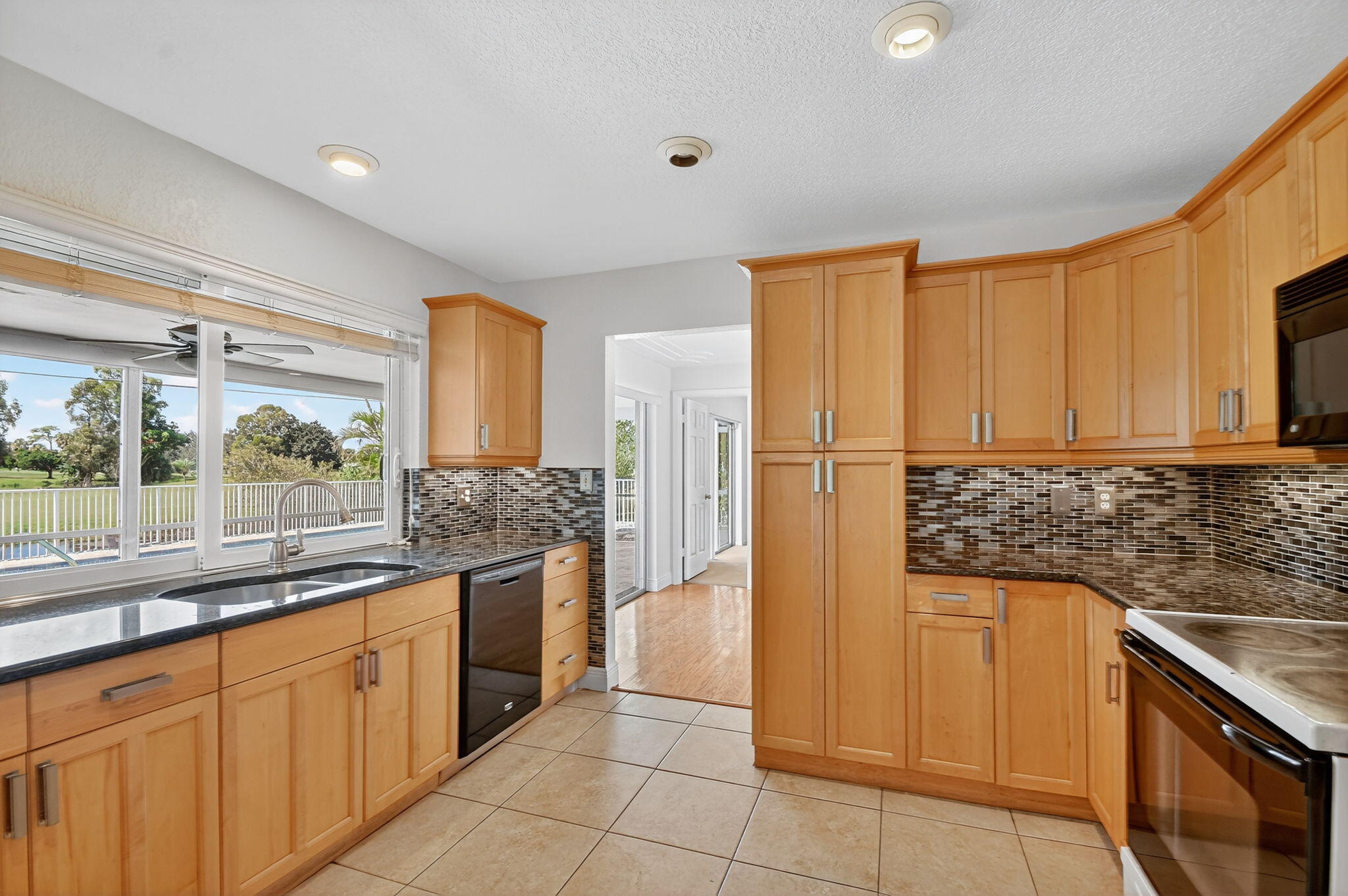 MLS #RX-11126625 image #10