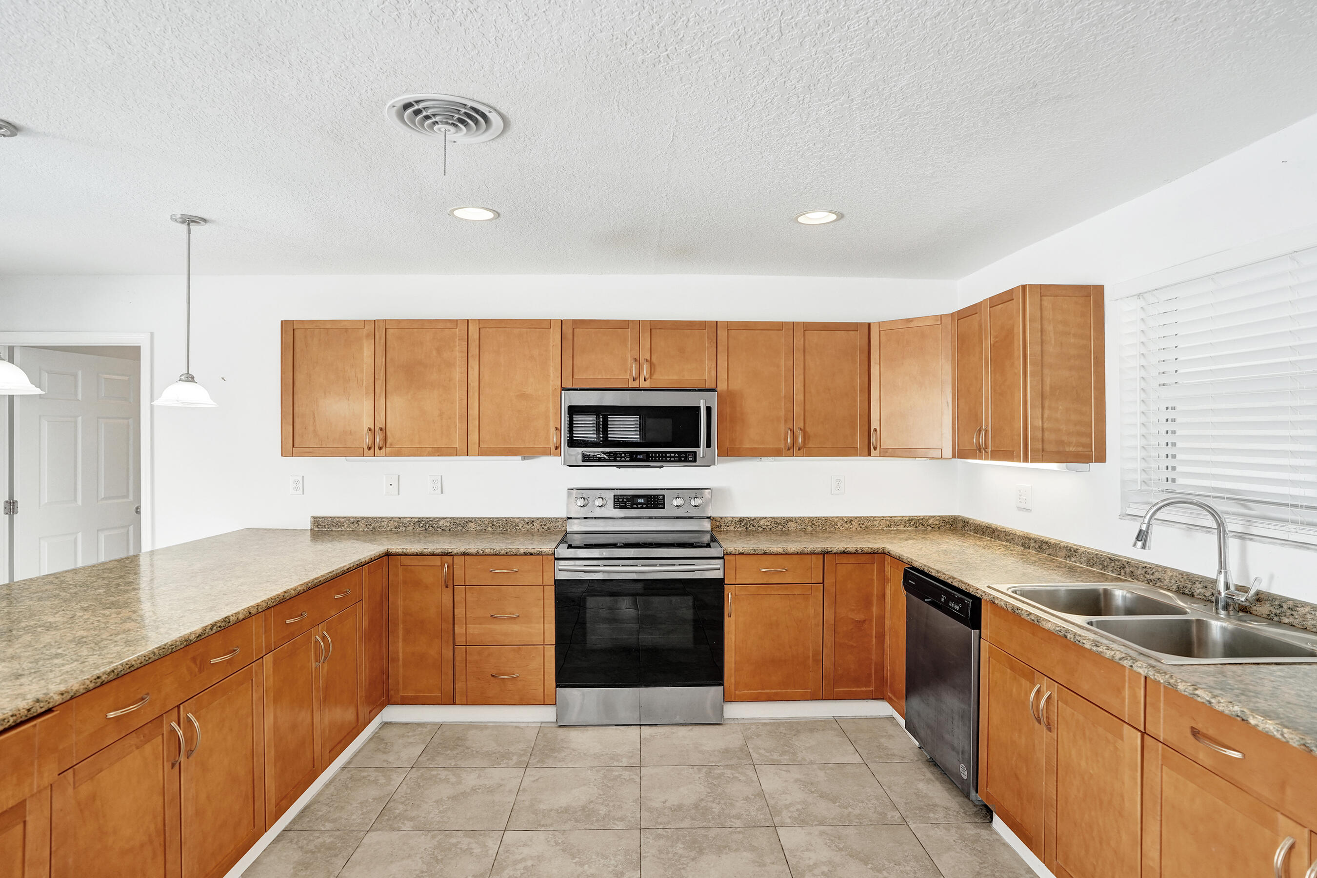 MLS #RX-11126999 image #5