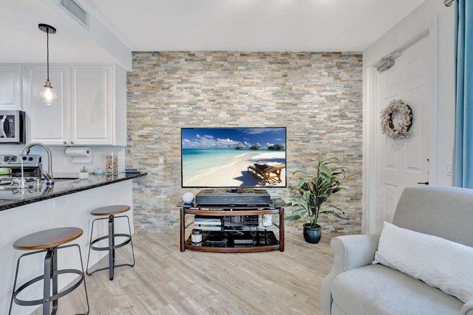 MLS #RX-11127301 image #10