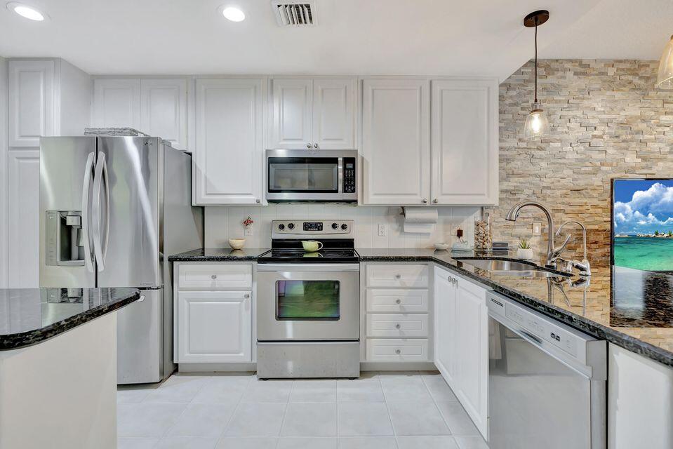 MLS #RX-11127301 image #21