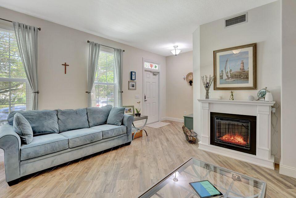 MLS #RX-11127301 image #6