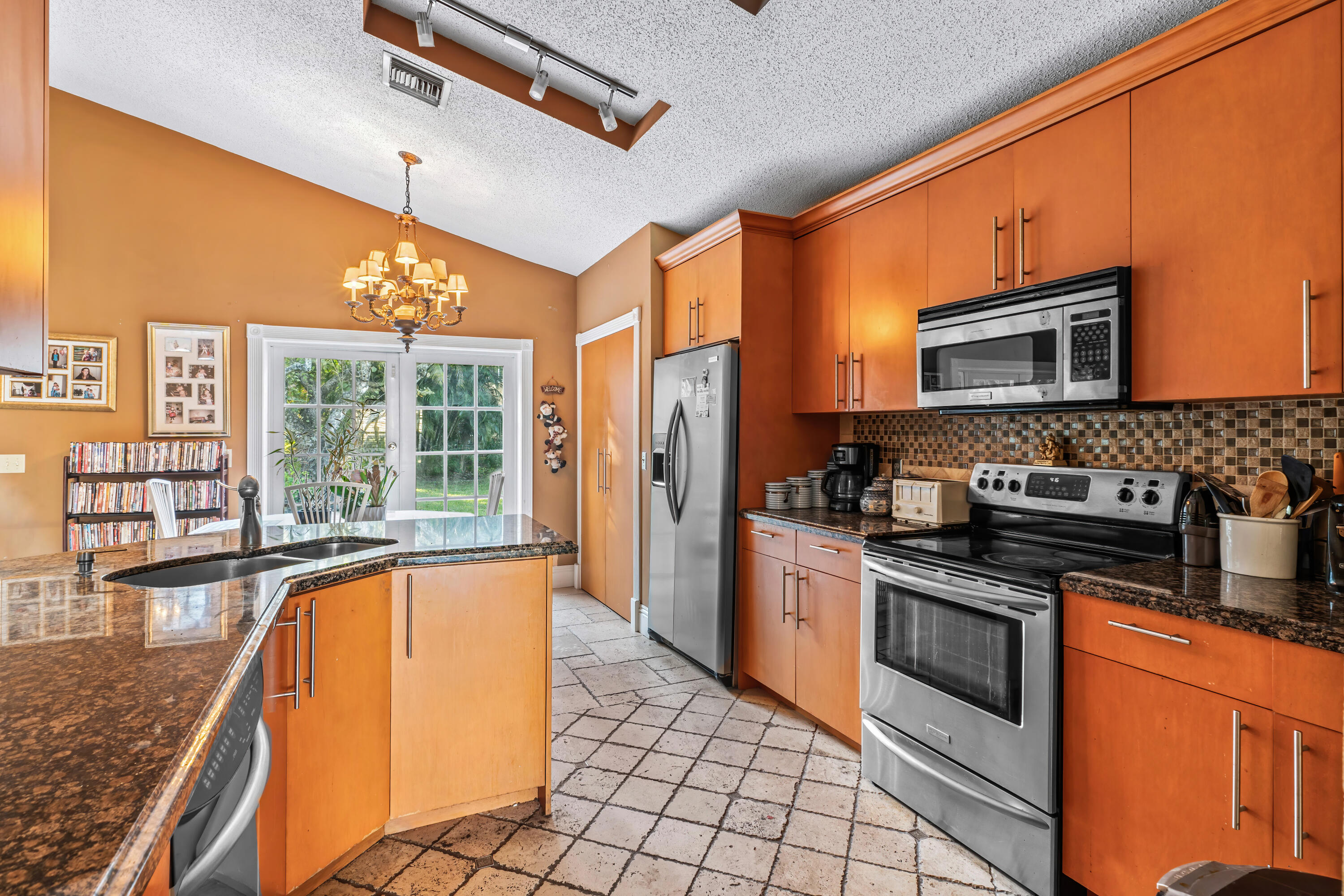MLS #RX-11128381 image #9
