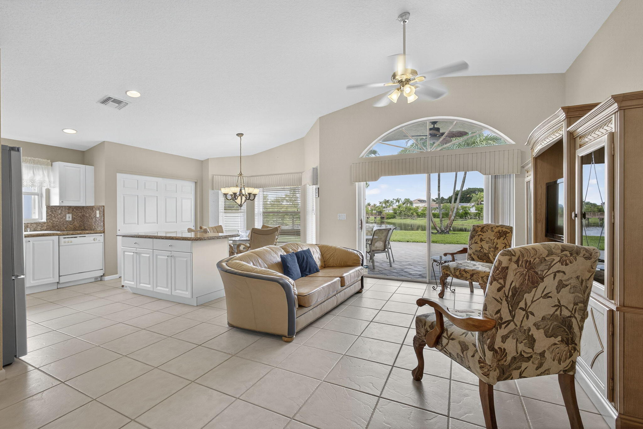 MLS #RX-11128395 image #8