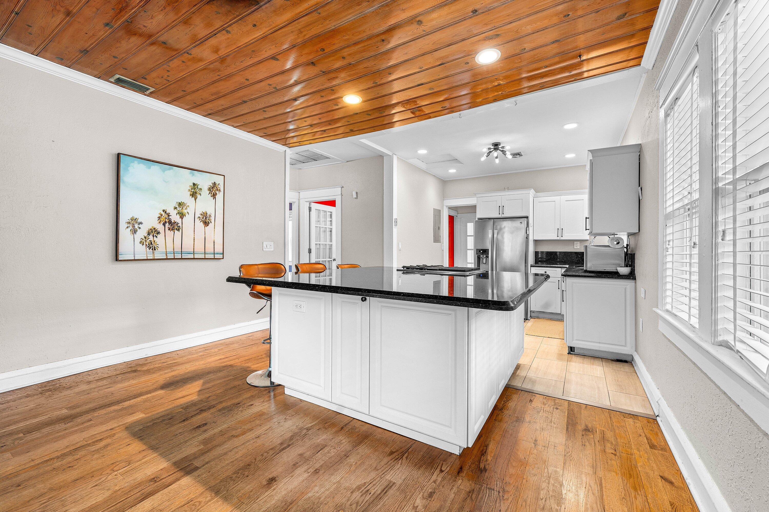 MLS #RX-11128432 image #2