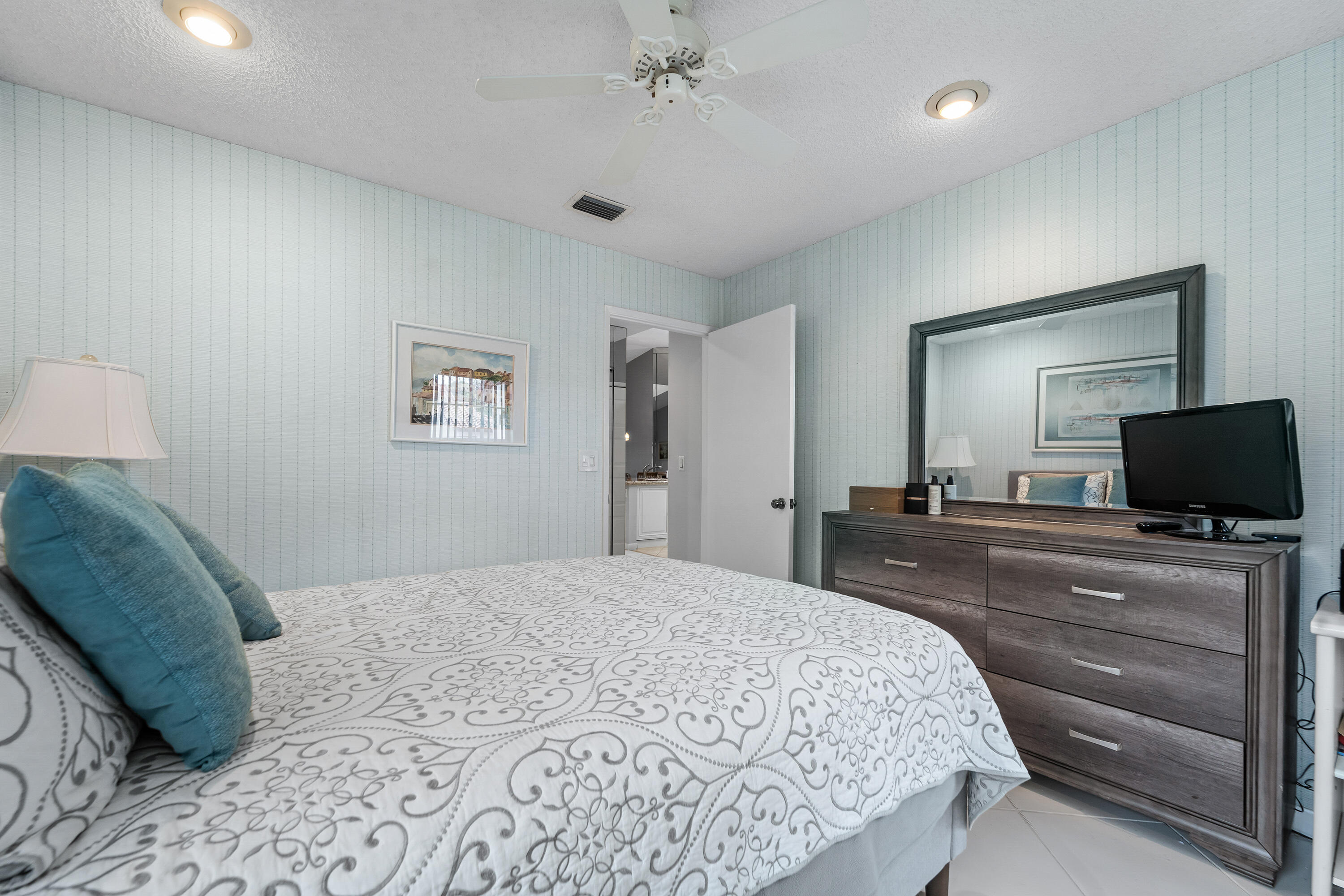 MLS #RX-11128550 image #33