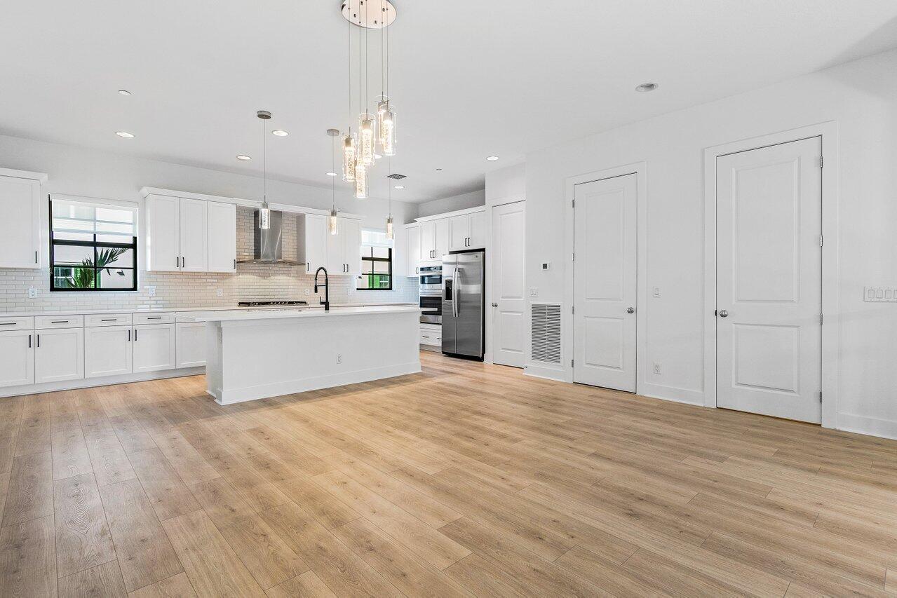 MLS #RX-11128989 image #7