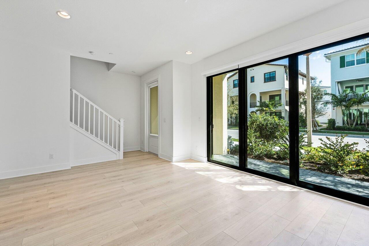 MLS #RX-11128989 image #8