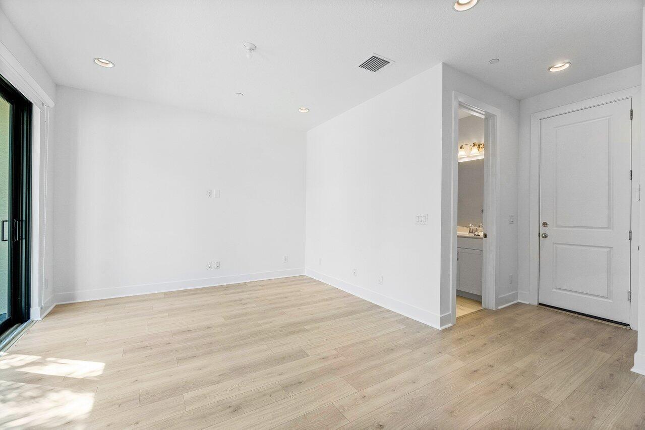 MLS #RX-11128989 image #9