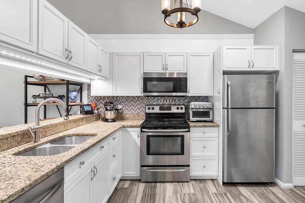 MLS #RX-11129059 image #2