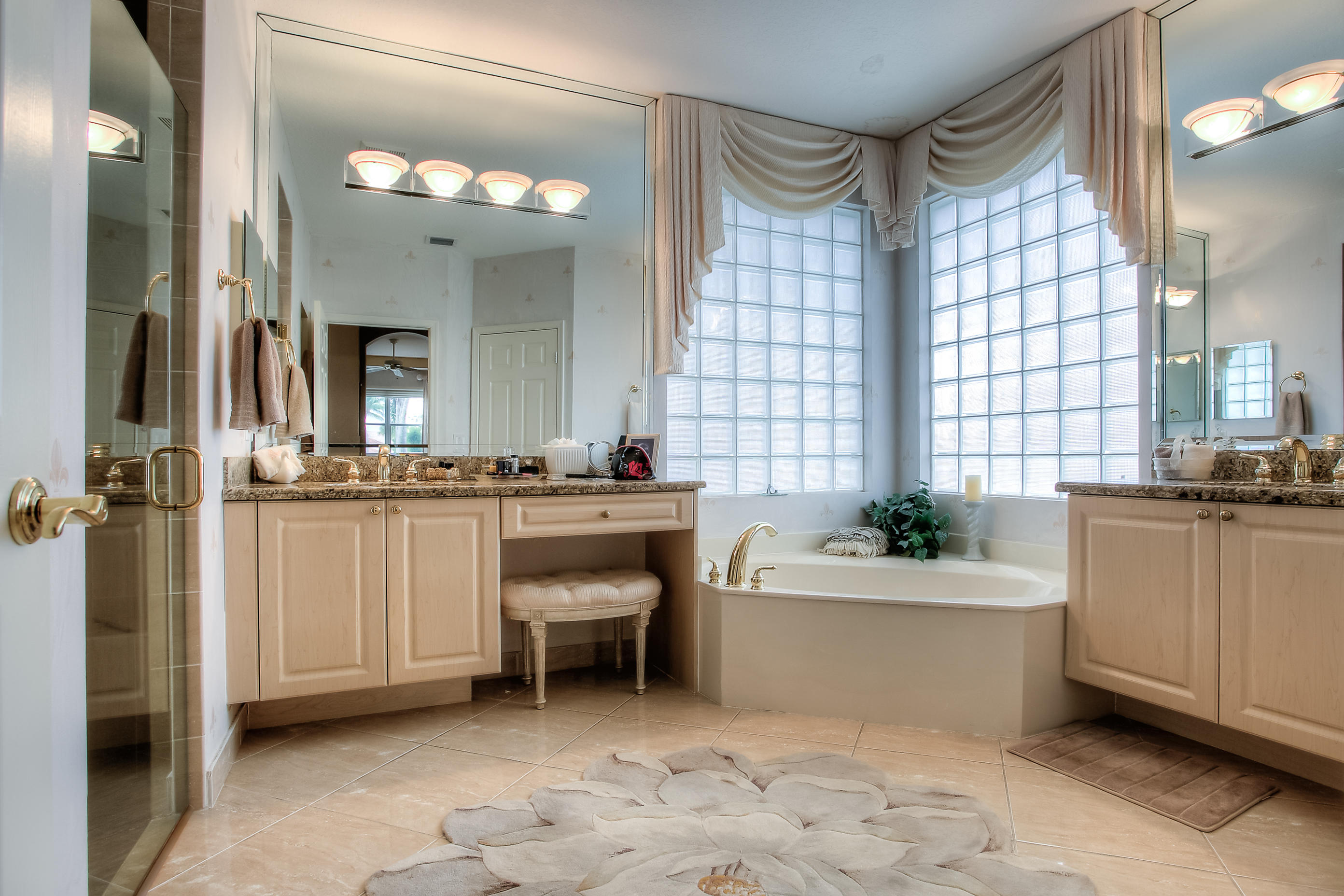 MLS #RX-10528736 image #8