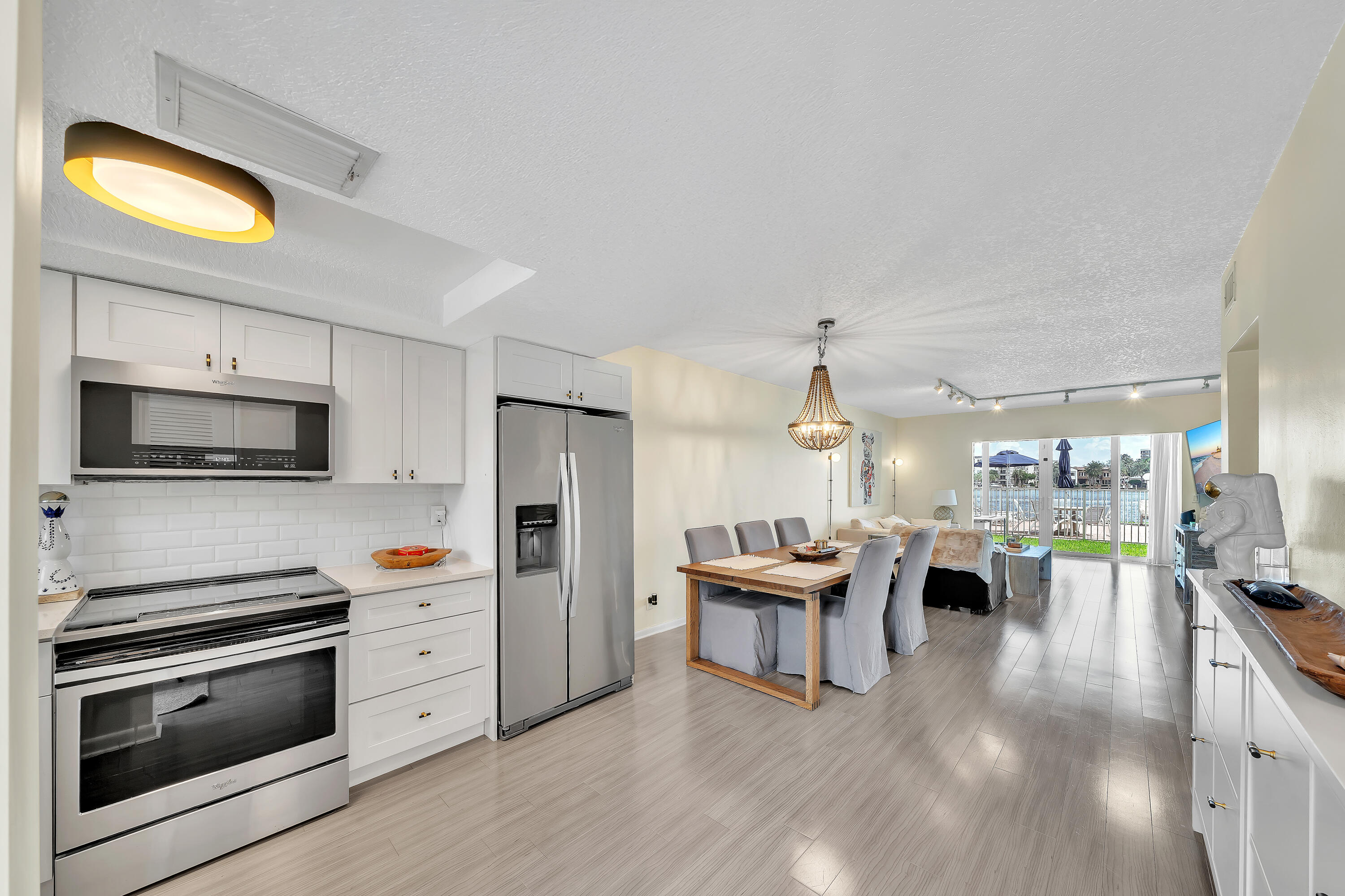 MLS #RX-10817024 image #1