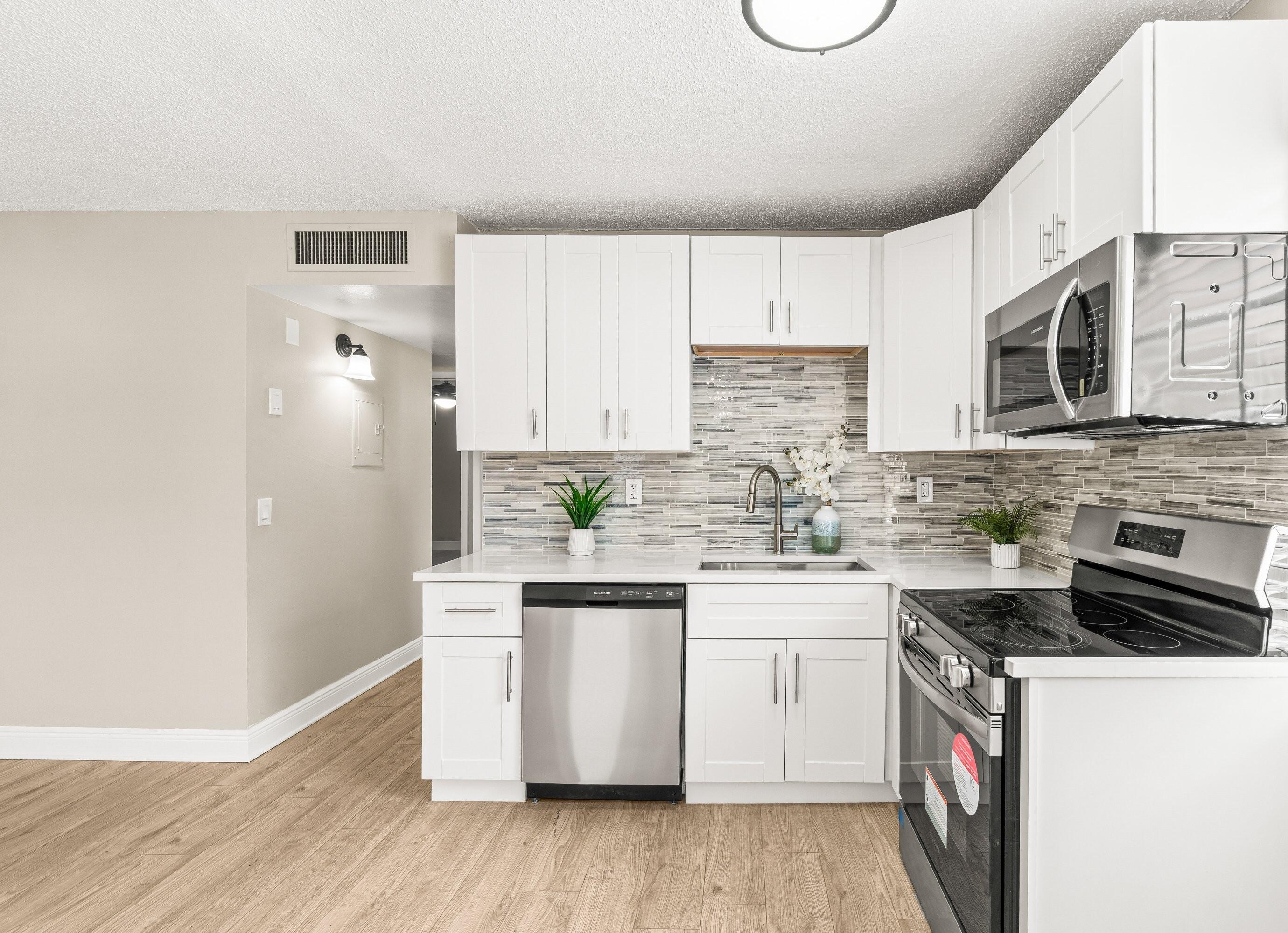 MLS #RX-11130097 image #2