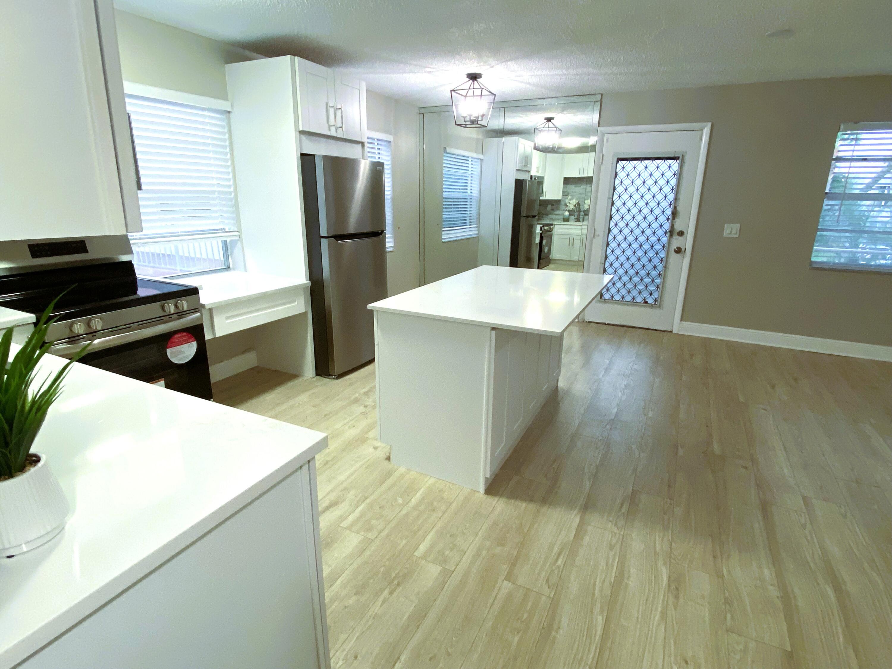 MLS #RX-11130097 image #5