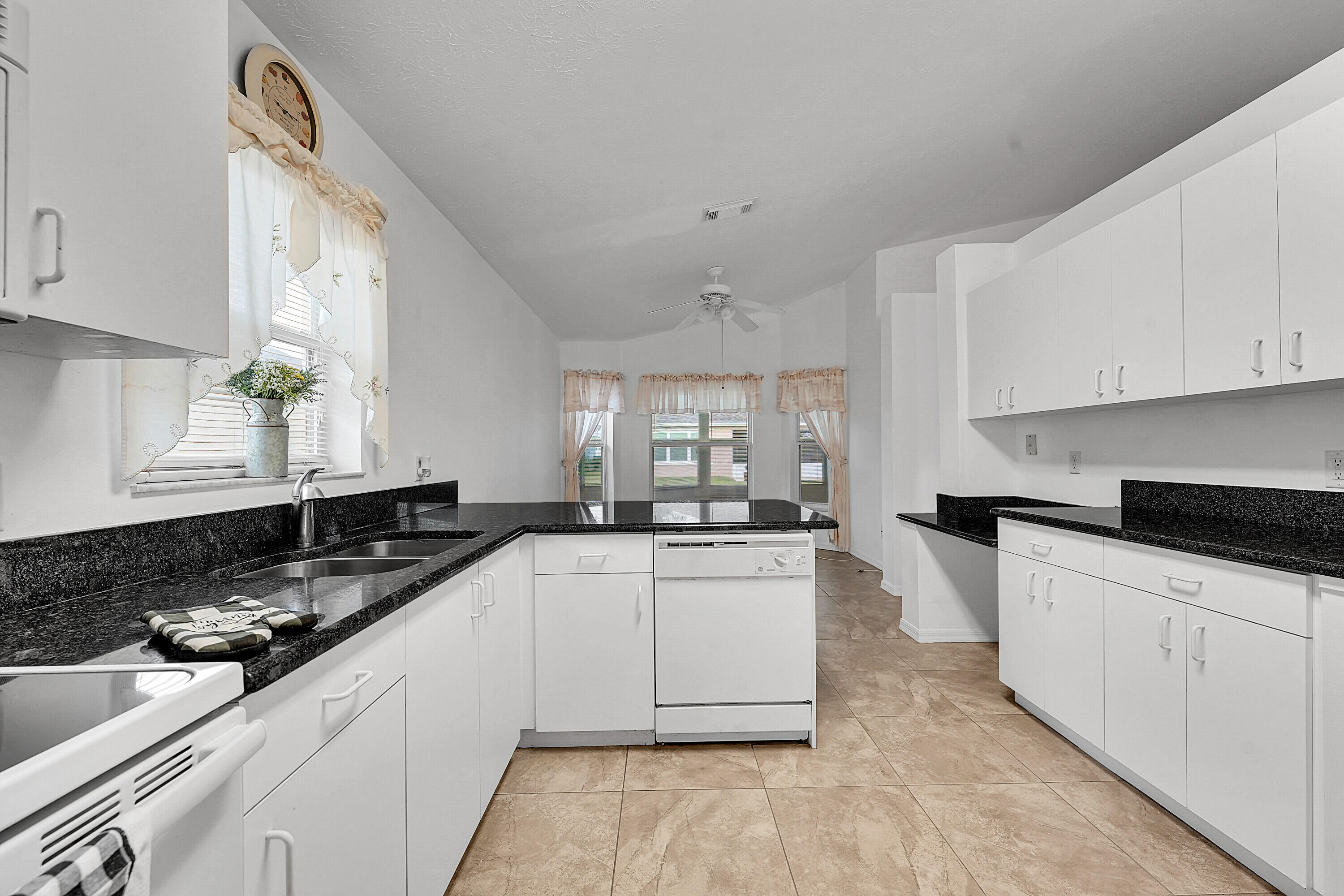 MLS #RX-11130157 image #4