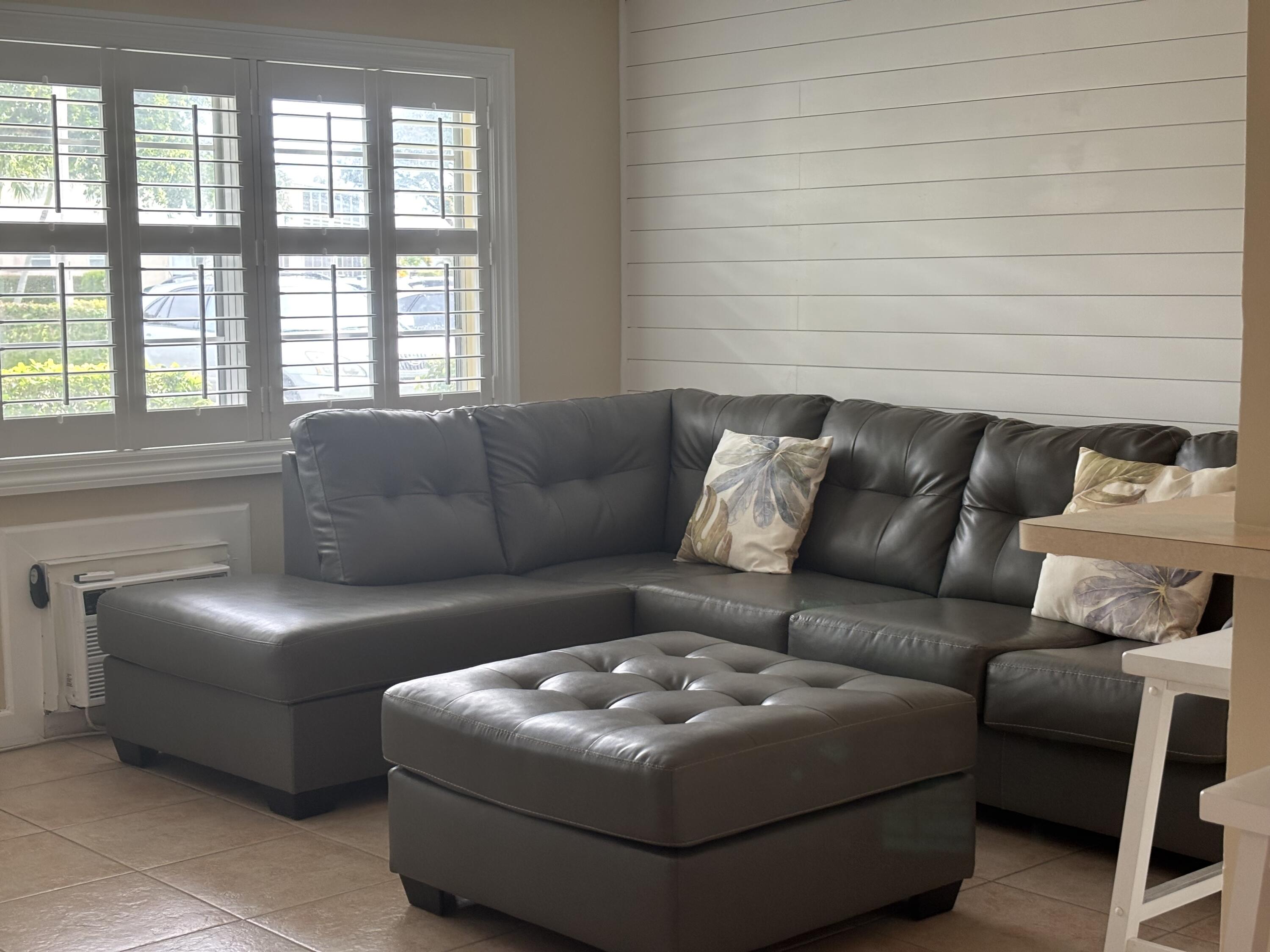 MLS #RX-11130353 image #2