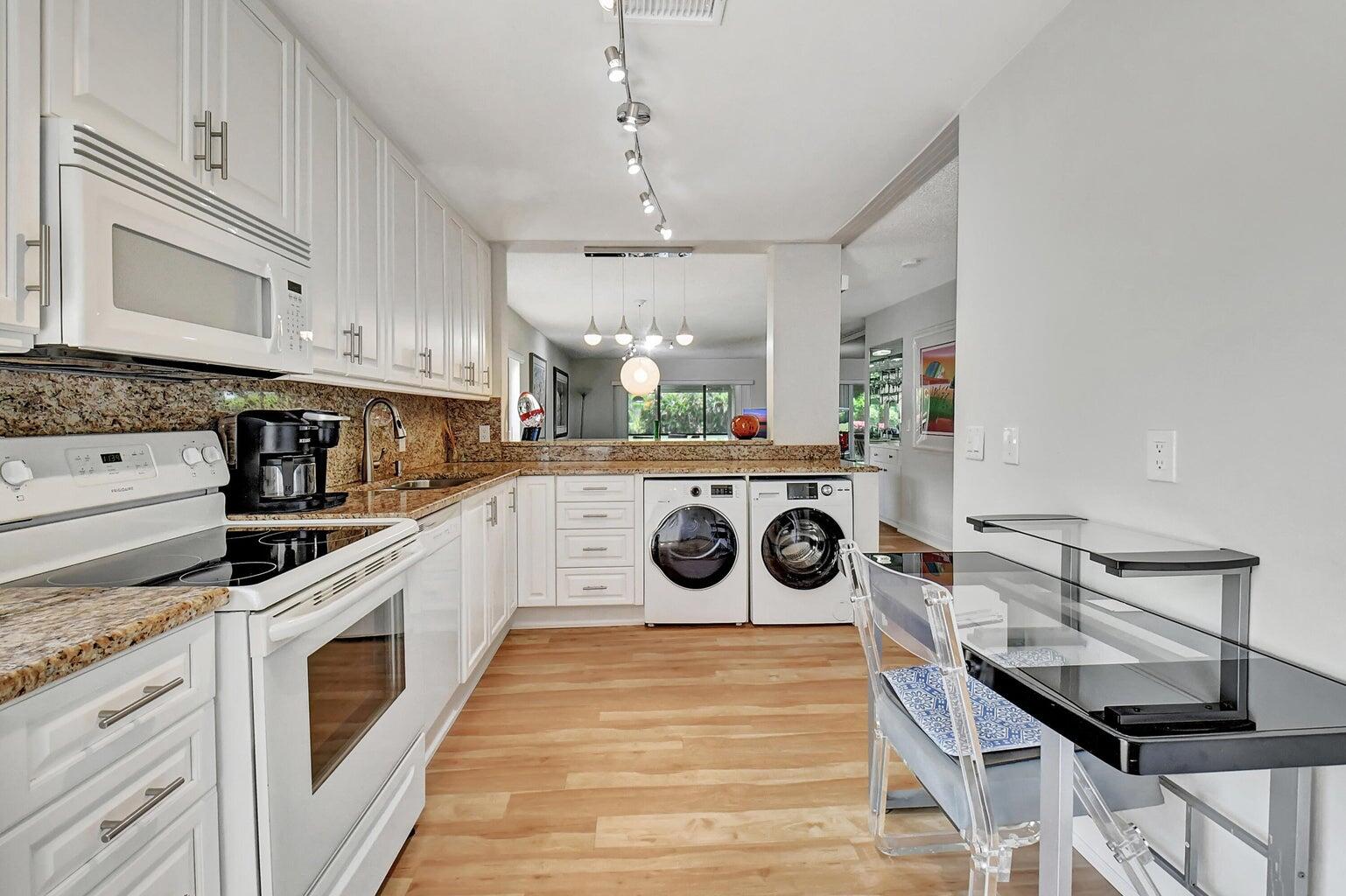 MLS #RX-10472207 image #7