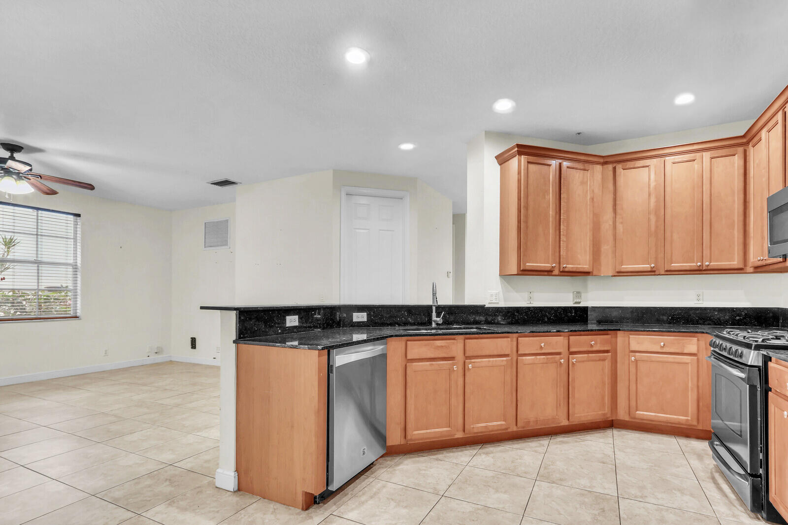 MLS #RX-11130967 image #16