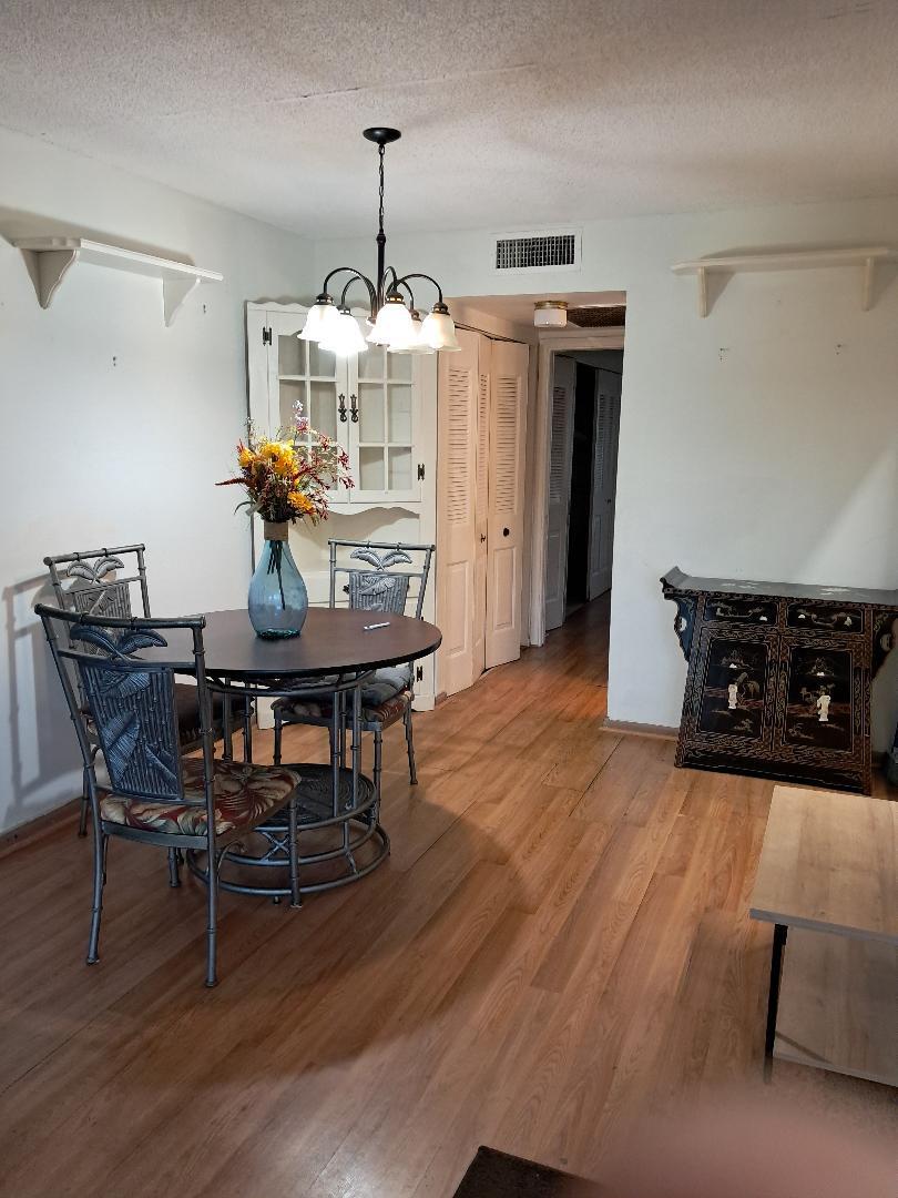 MLS #RX-11131098 image #1