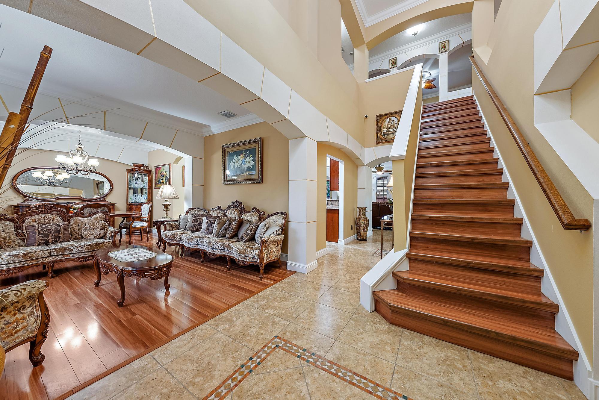 MLS #RX-11131196 image #2